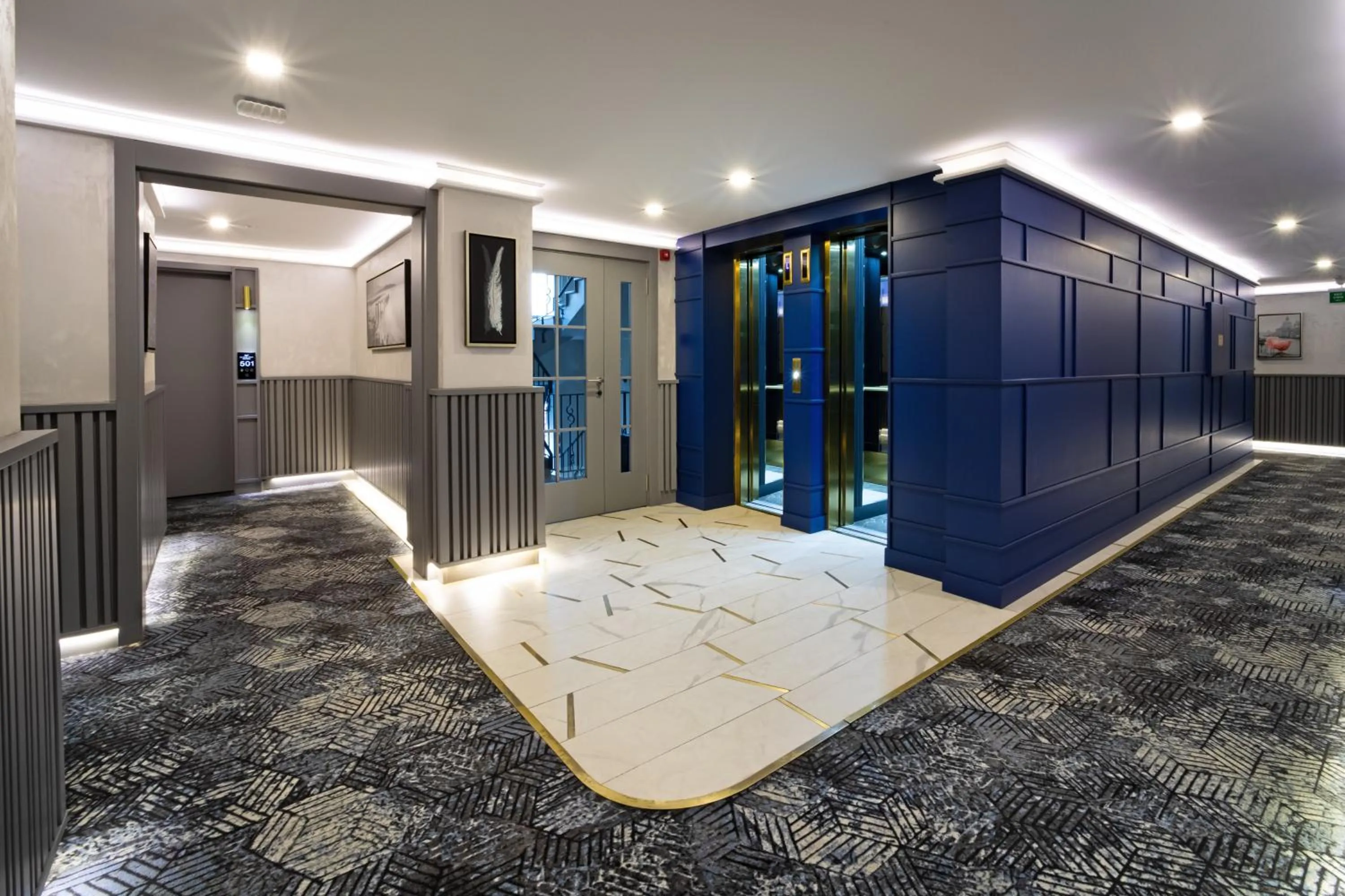 elevator in The Wings Hotels Neva Palas