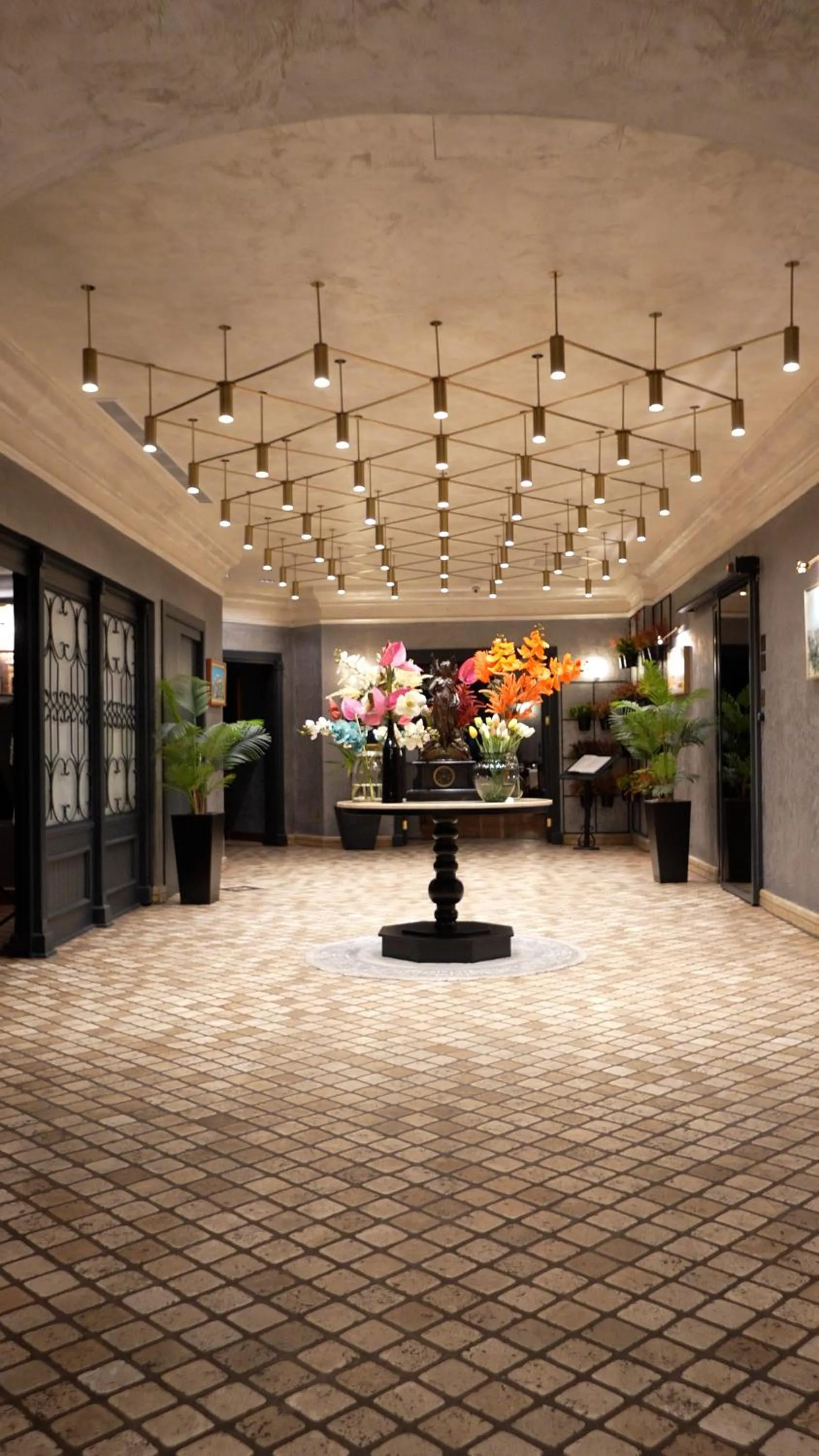 Lobby or reception in The Wings Hotels Neva Palas