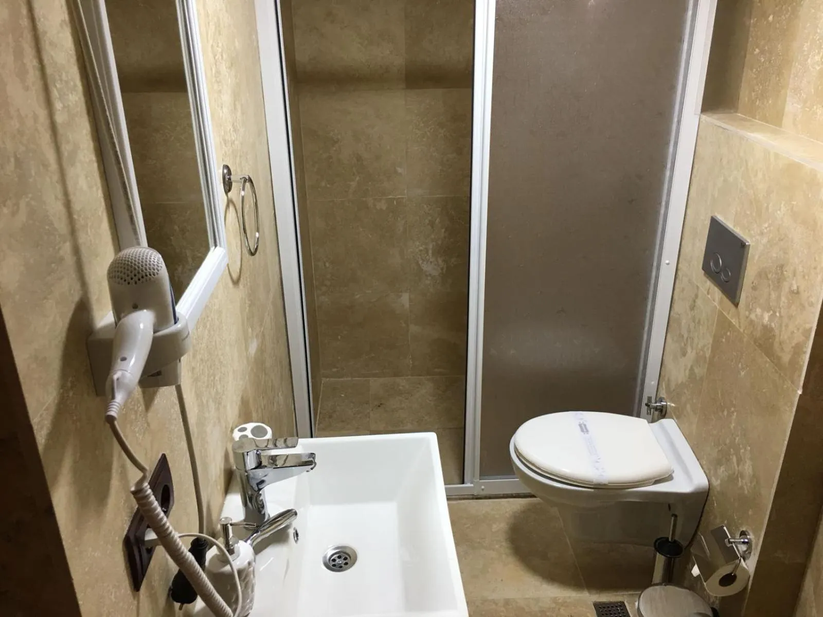 Shower in Cappadocia Ozbek Stone House