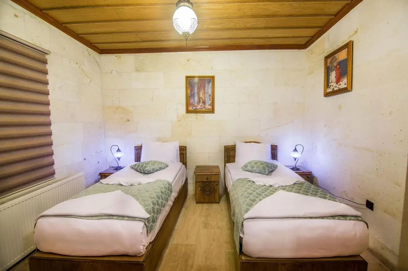 Deluxe Twin Room in Cappadocia Ozbek Stone House Deluxe Twin Room in Cappadocia Ozbek Stone House