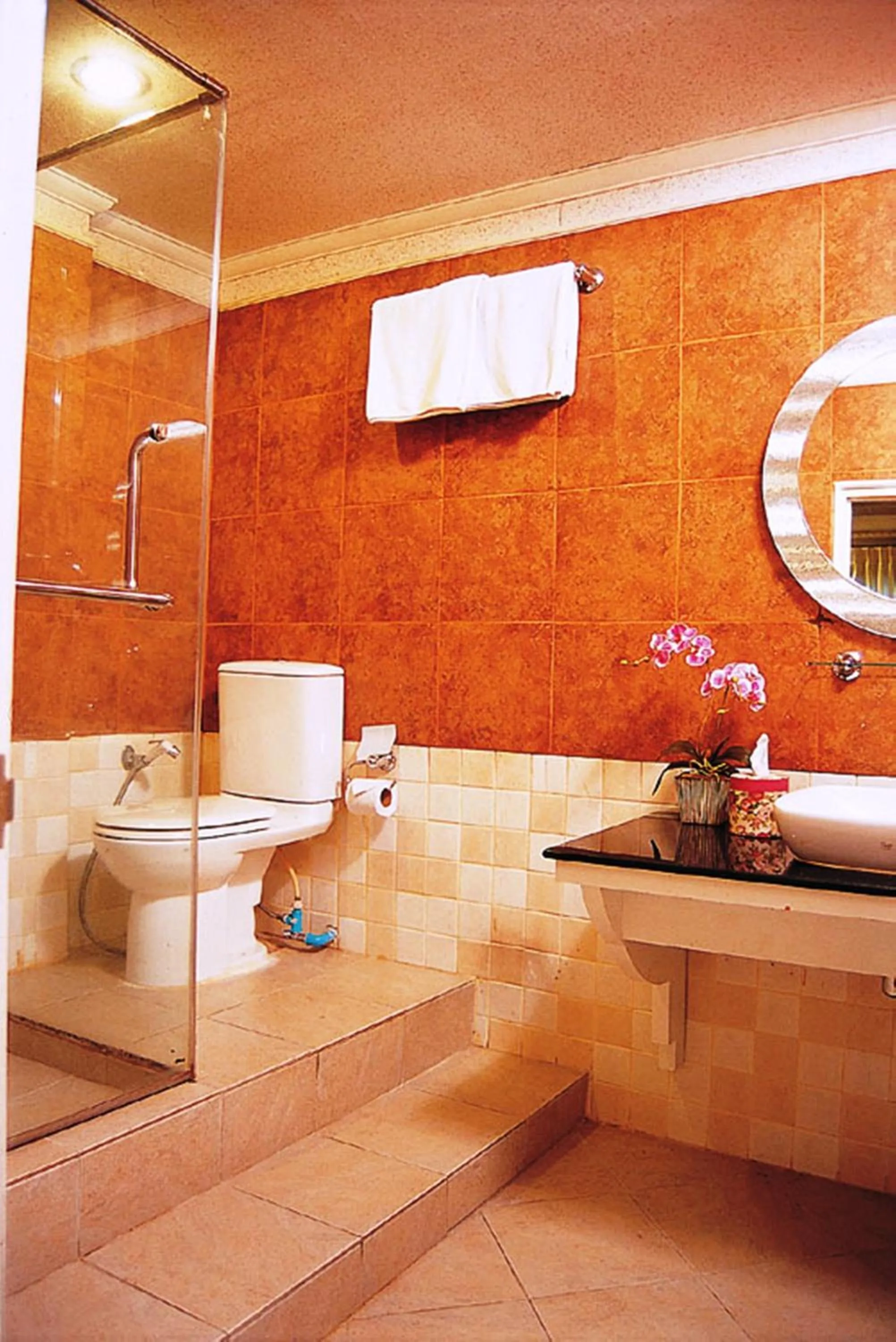 Bathroom in Sam's Lodge