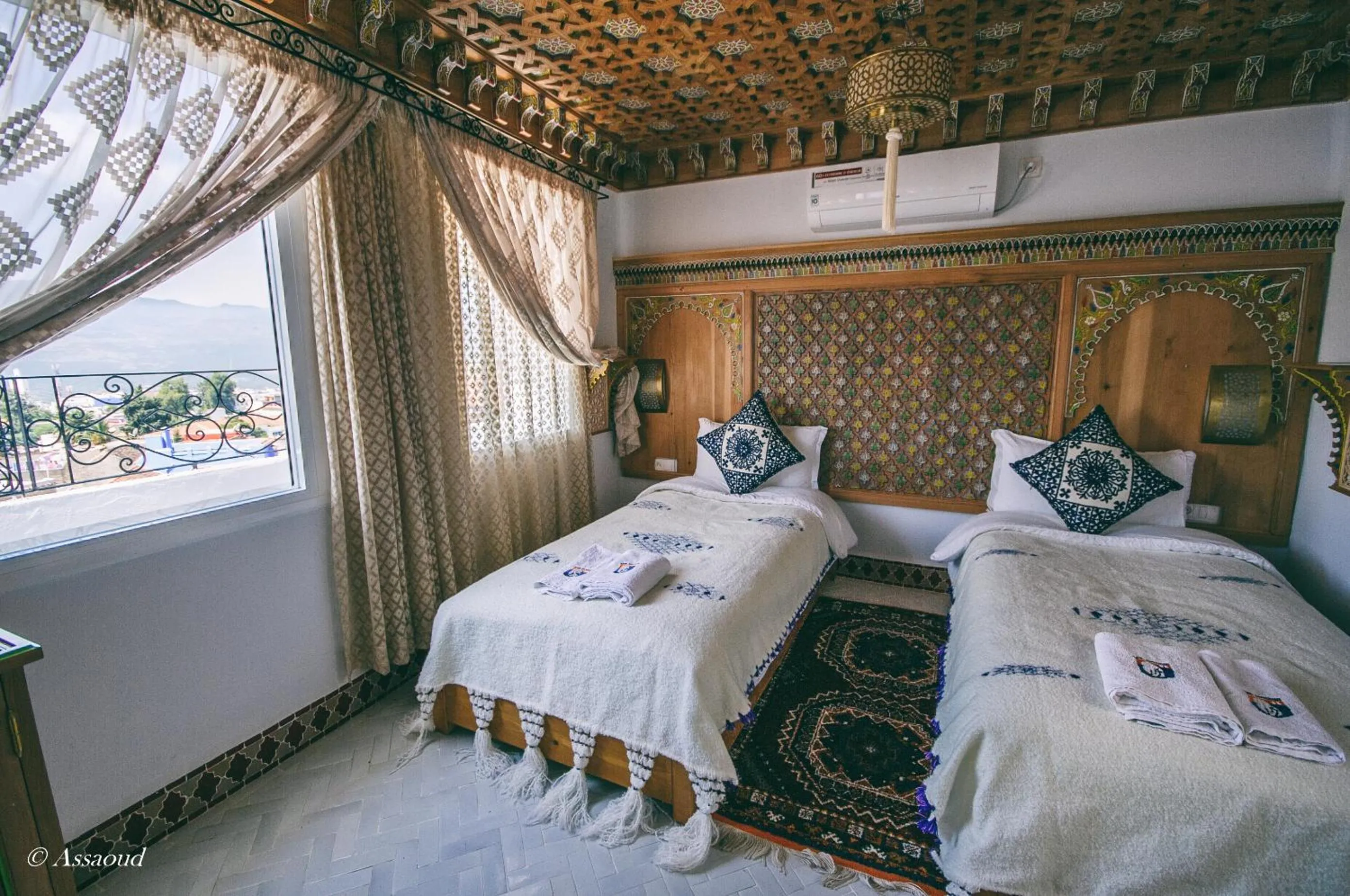Patio, Bed in Hotel Dar Mounir