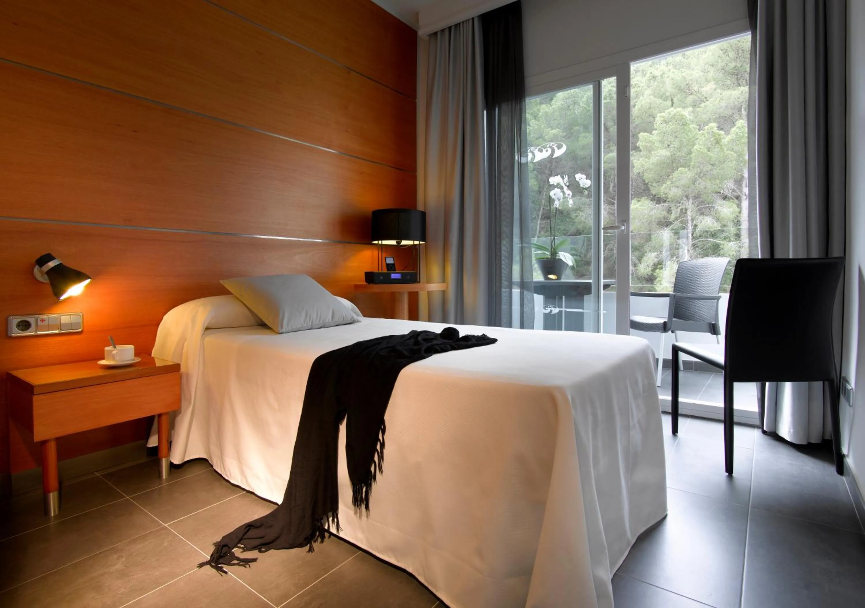 Bed in Palladium Hotel Cala Llonga - Adults Only