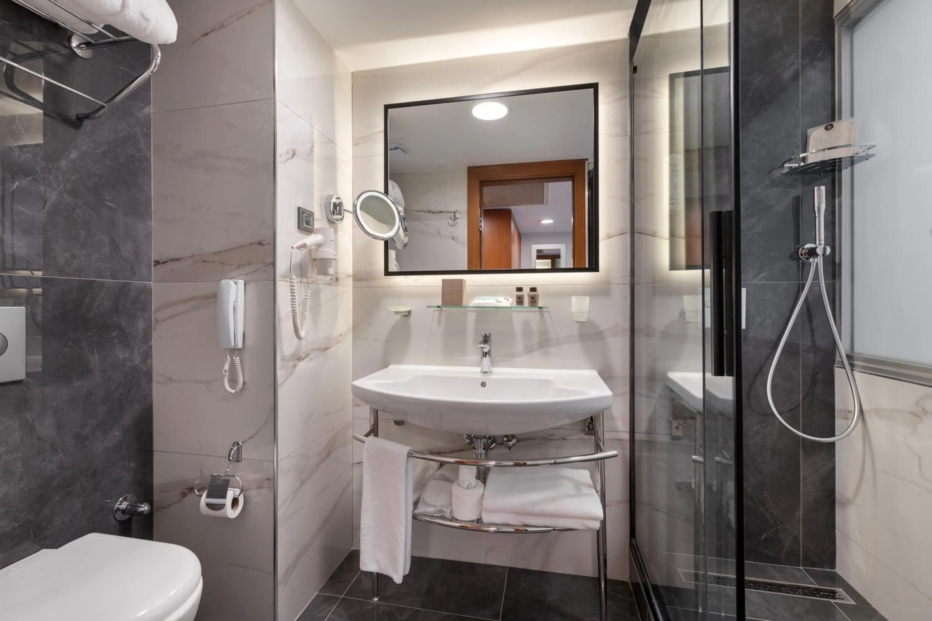 Bathroom in Limak Ambassadore Hotel Ankara