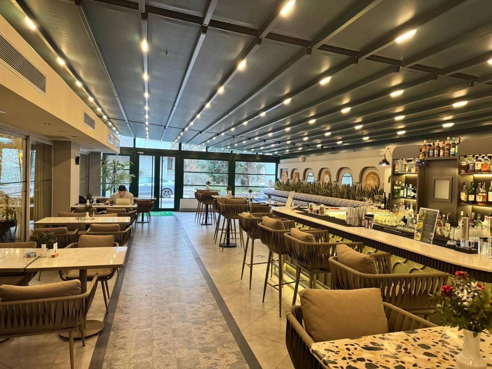 Restaurant/places to eat in Limak Ambassadore Hotel Ankara