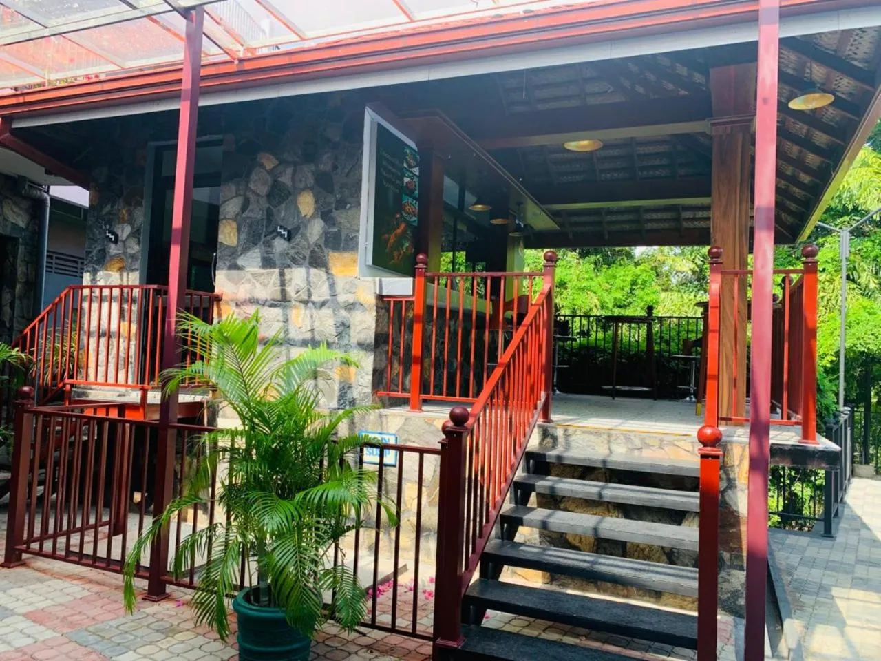 Swimming pool in Centauria Wild Resort