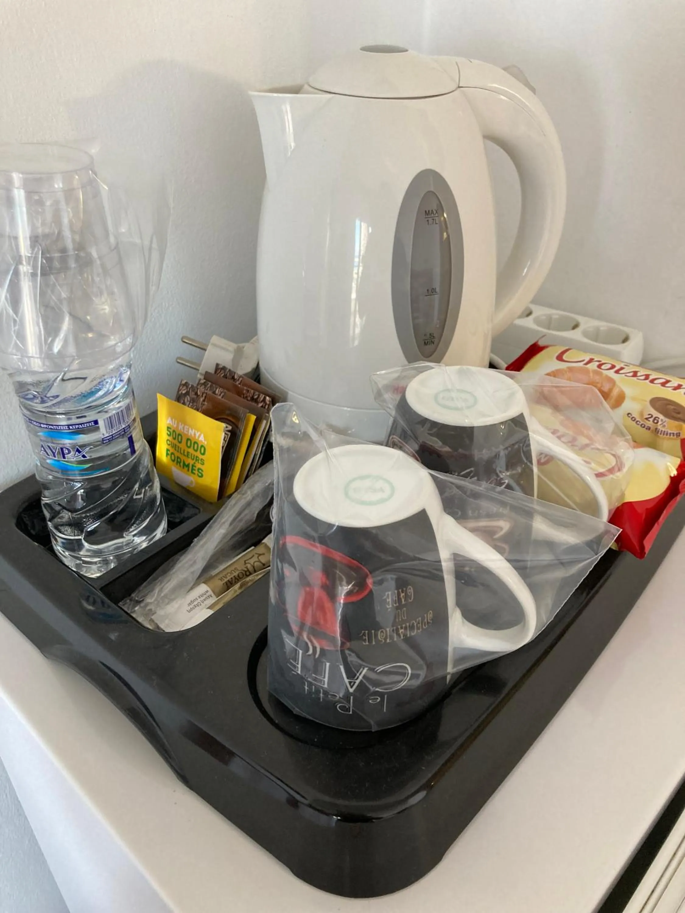 Coffee/tea facilities in Sea Breeze Hotel