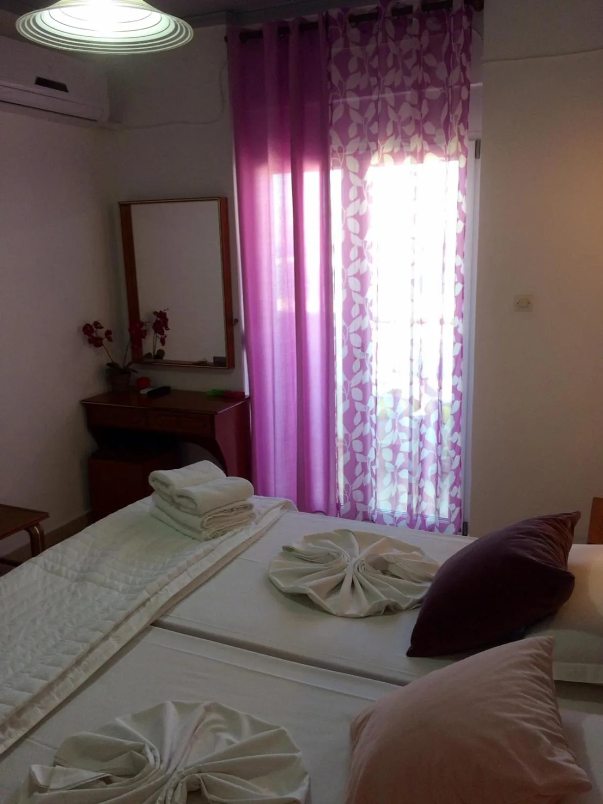 Photo of the whole room, Bed in Sea Breeze Hotel
