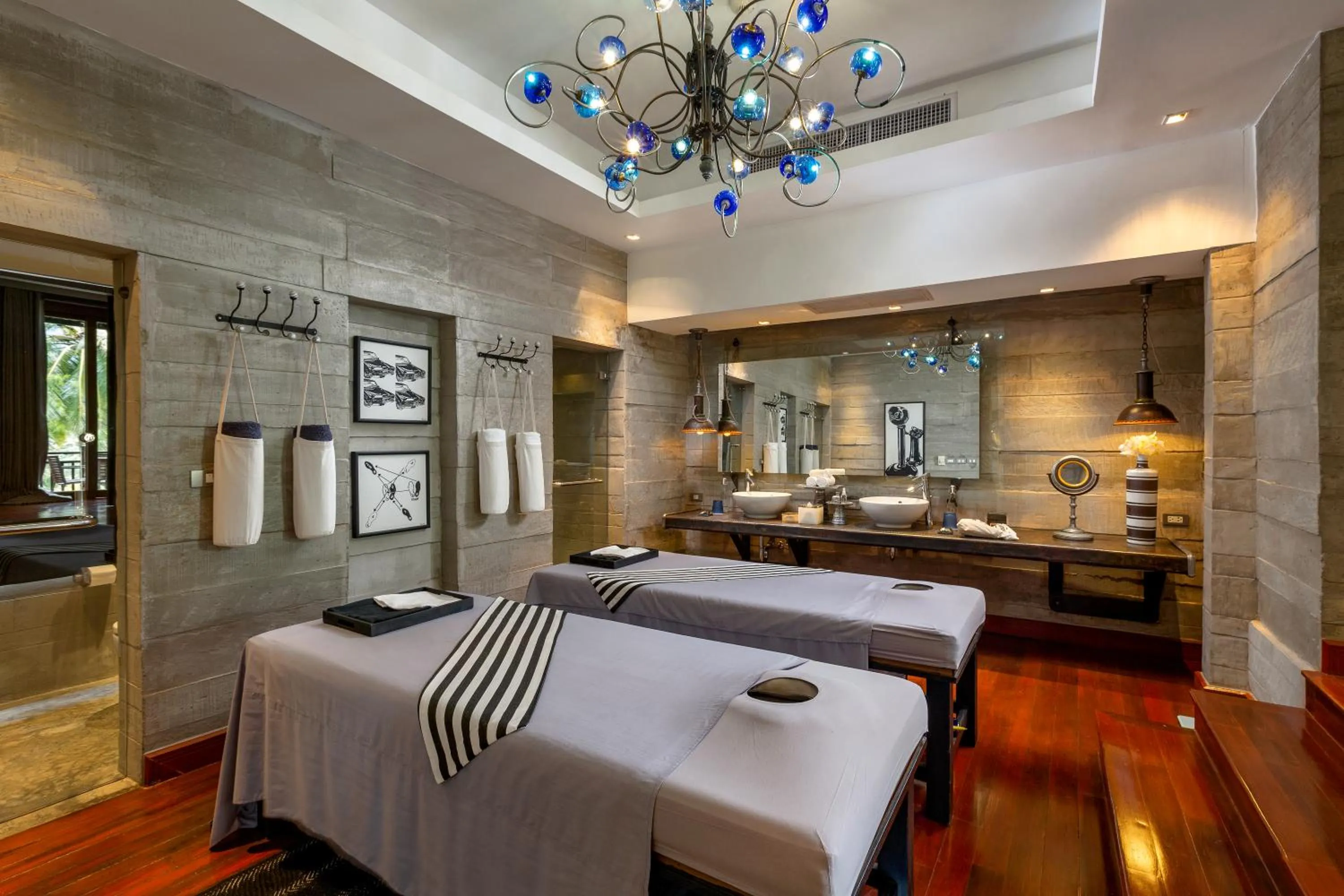 Bathroom, Bed in The Slate, Phuket