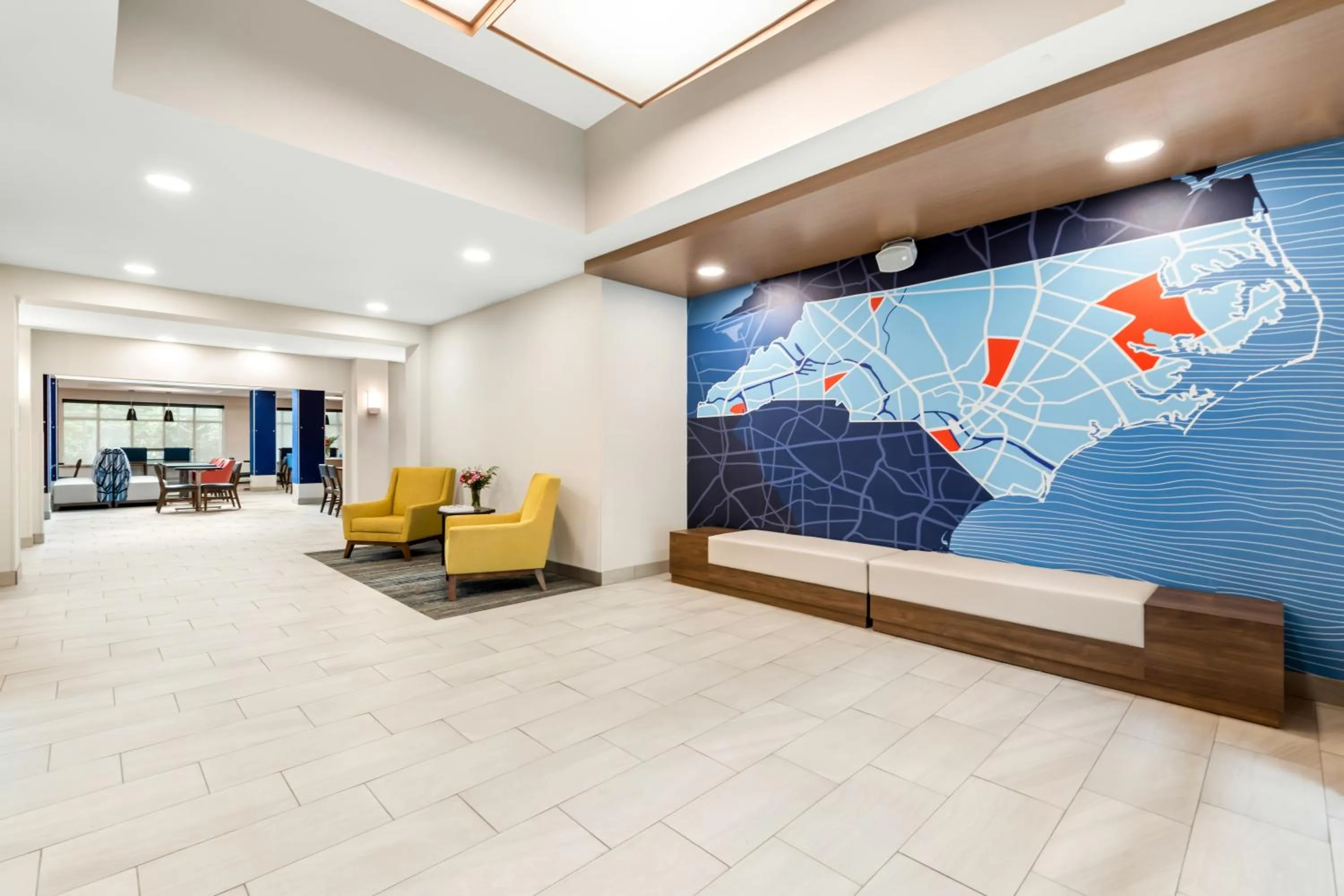 Lobby or reception in Holiday Inn Express & Suites Sylva / Dillsboro by IHG