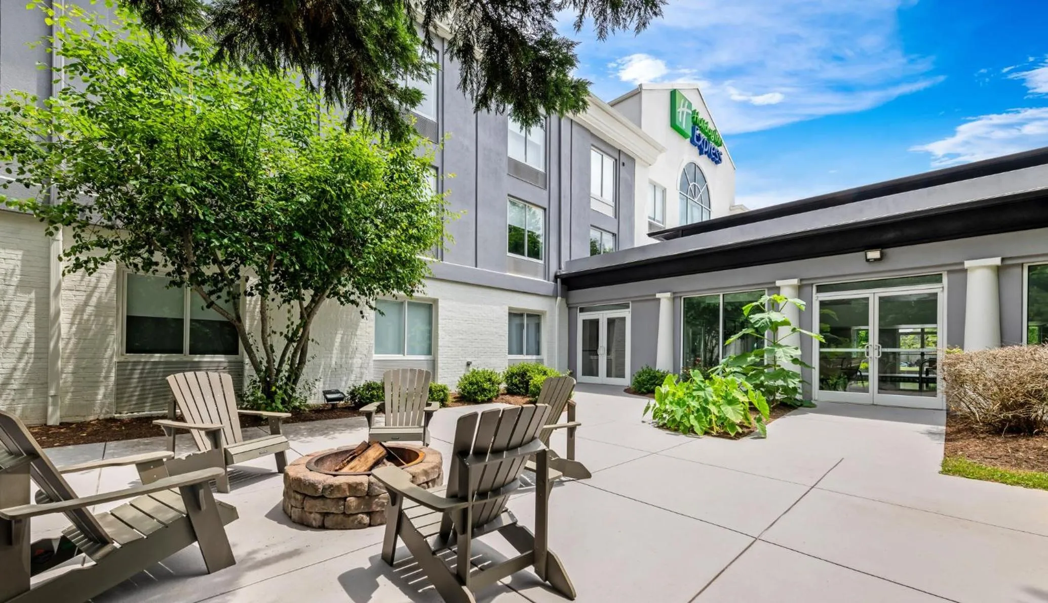 Nearby landmark in Holiday Inn Express & Suites Sylva / Dillsboro by IHG