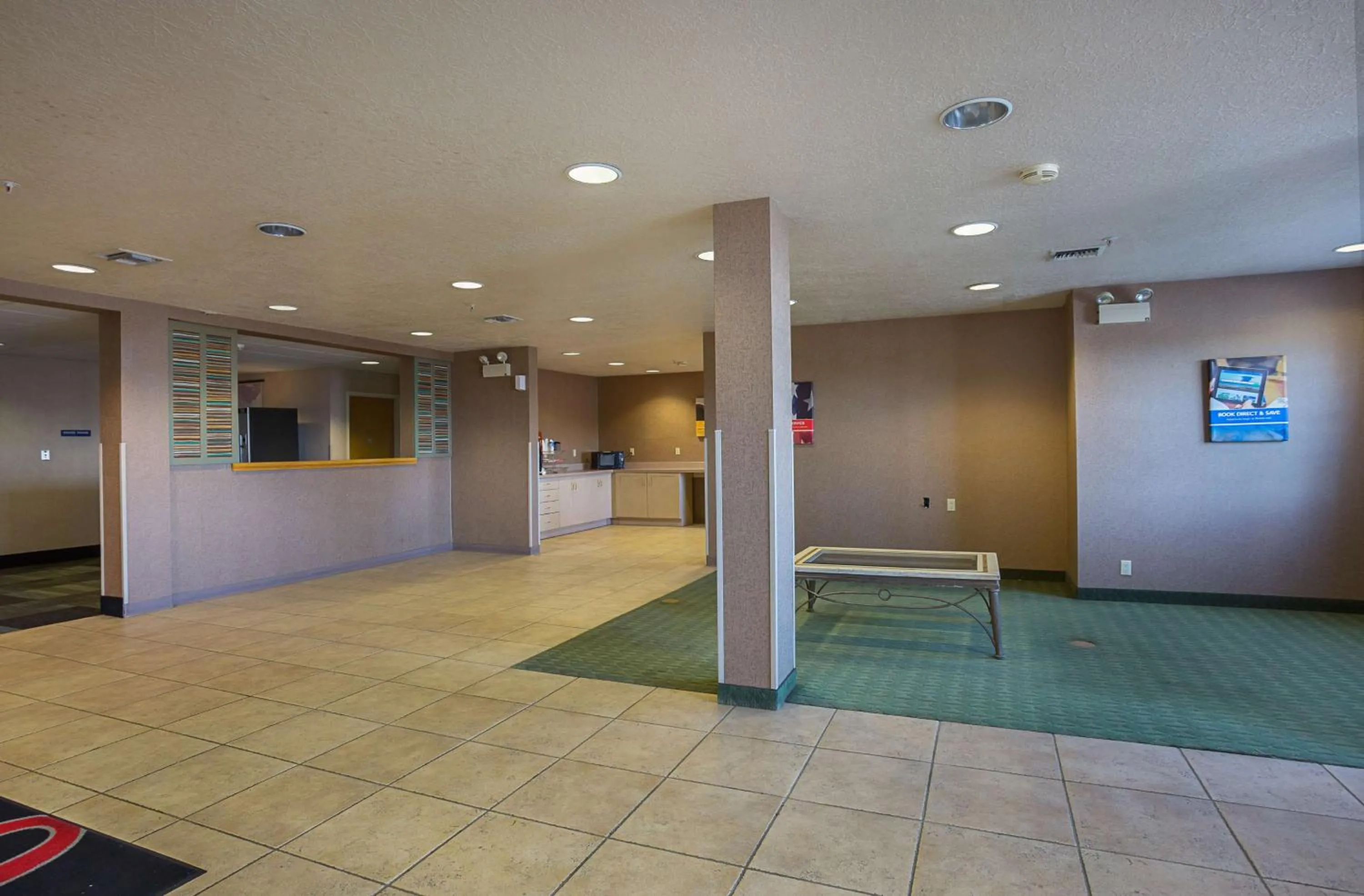 Lobby or reception in Motel 6-Bernalillo, NM