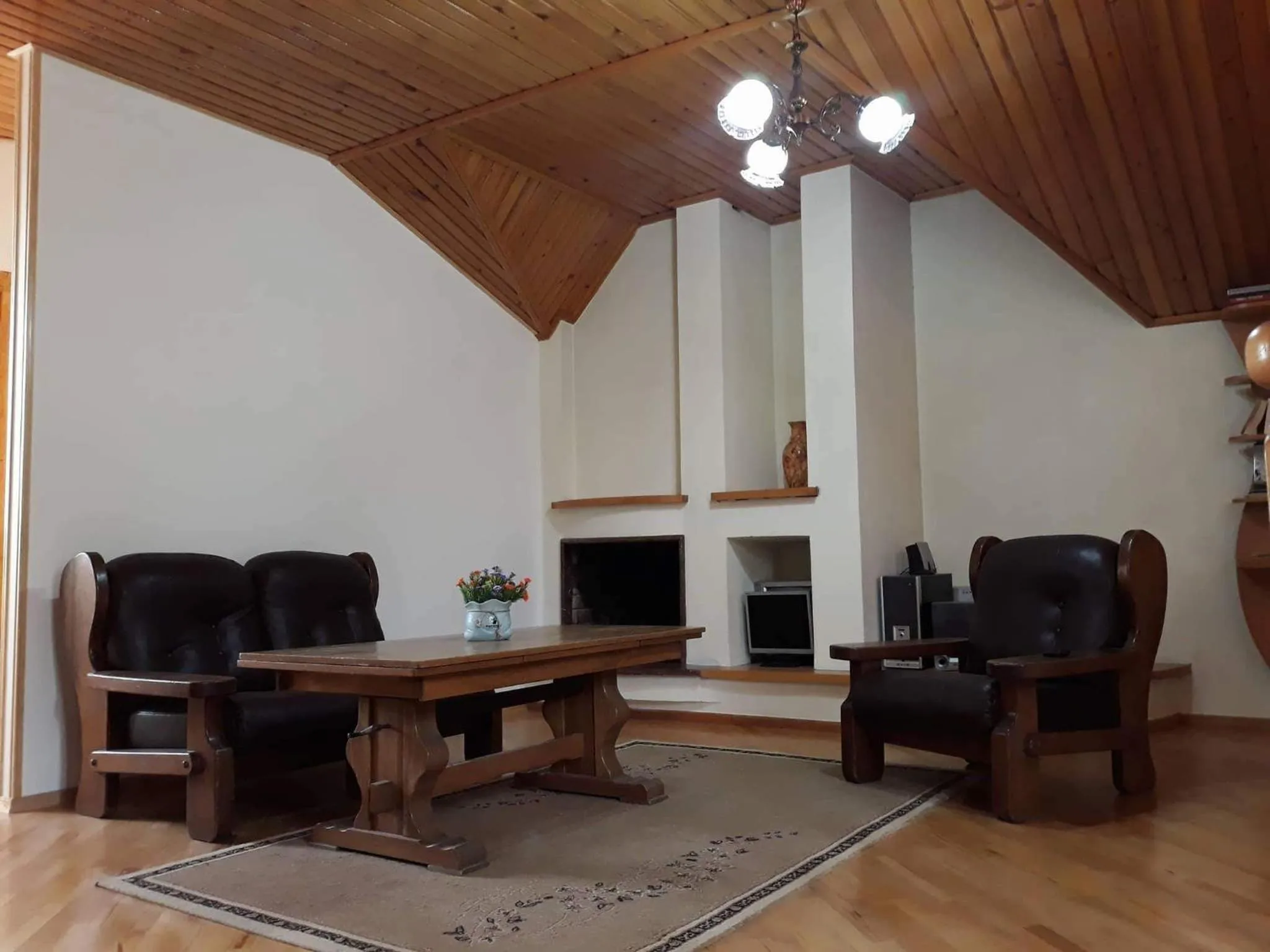 Safari House Tbilisi Wine & Family Hotel