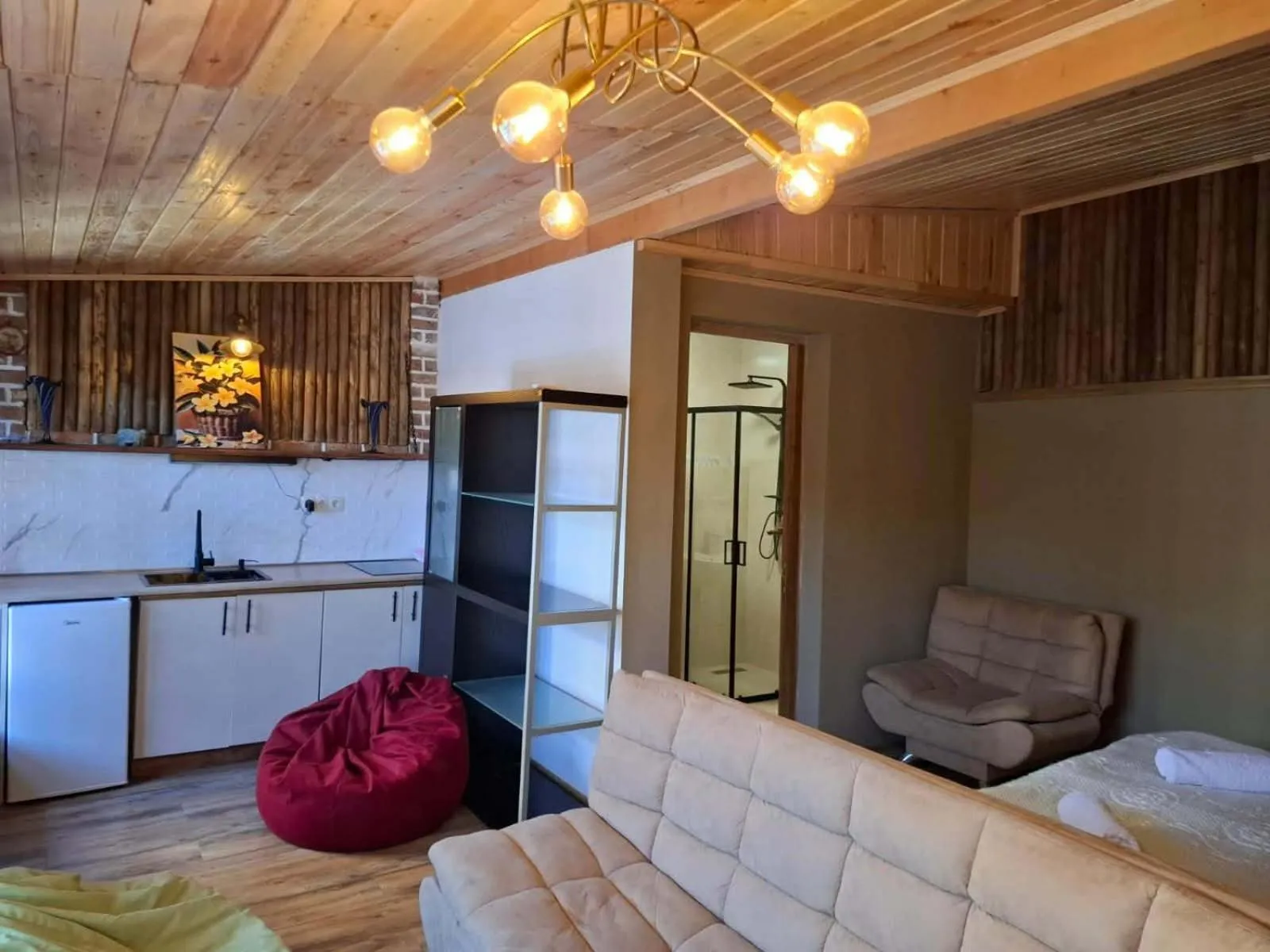 Safari House Tbilisi Wine & Family Hotel