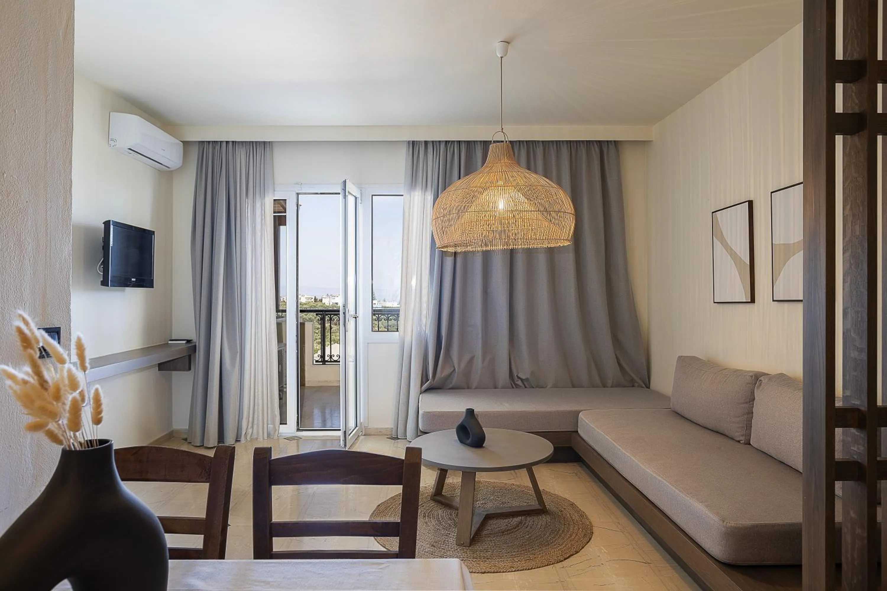 Bed in Lofos Panorama Apartments