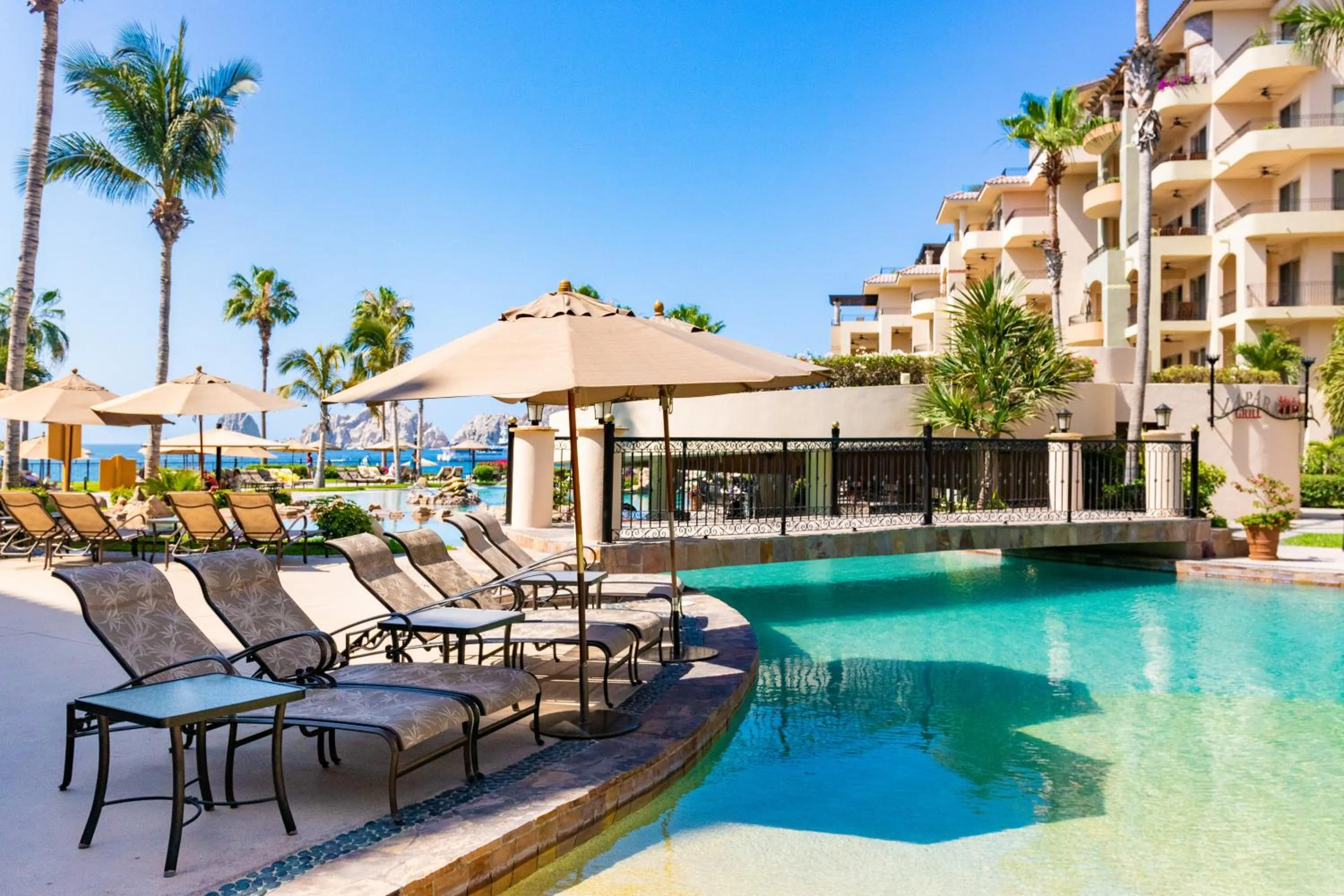 Swimming pool in Villa la Estancia Beach Resort & Spa