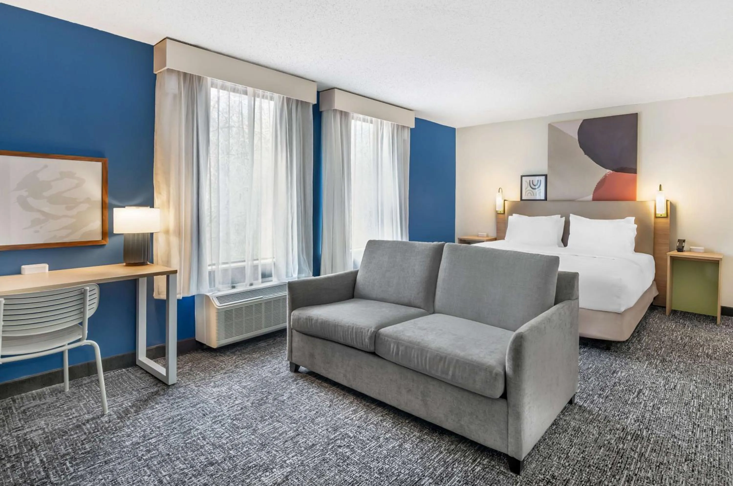 Bedroom, Bed in Spark By Hilton Roanoke Airport