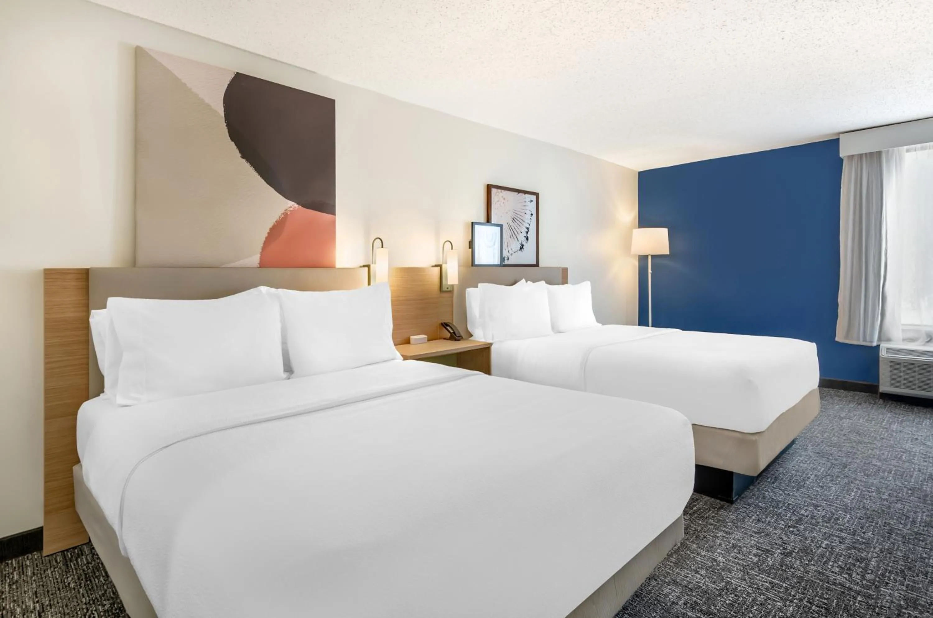 Pets, Bed in Spark By Hilton Roanoke Airport
