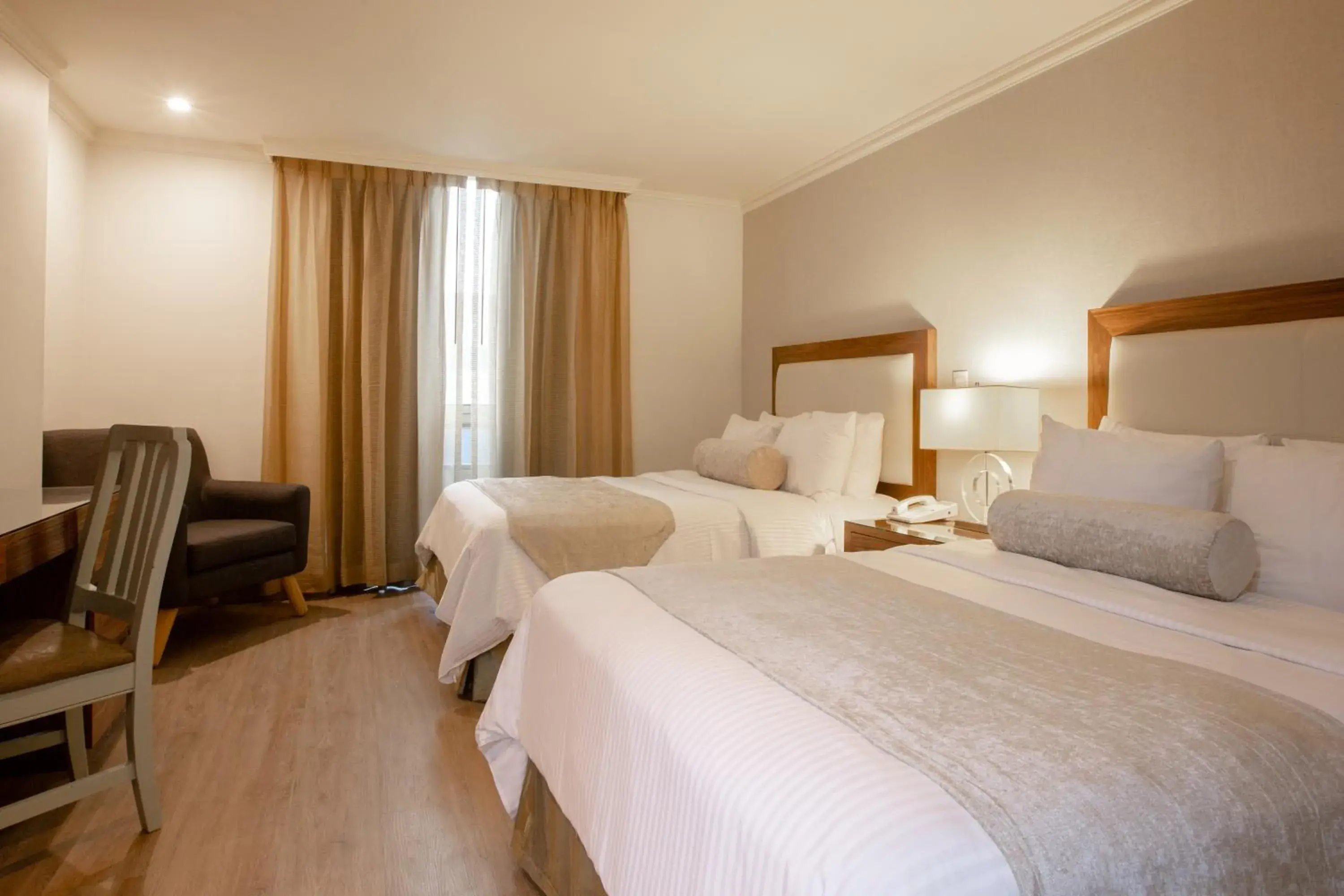 Luxor Double in Antaris Cintermex Luxor Double in Antaris Cintermex