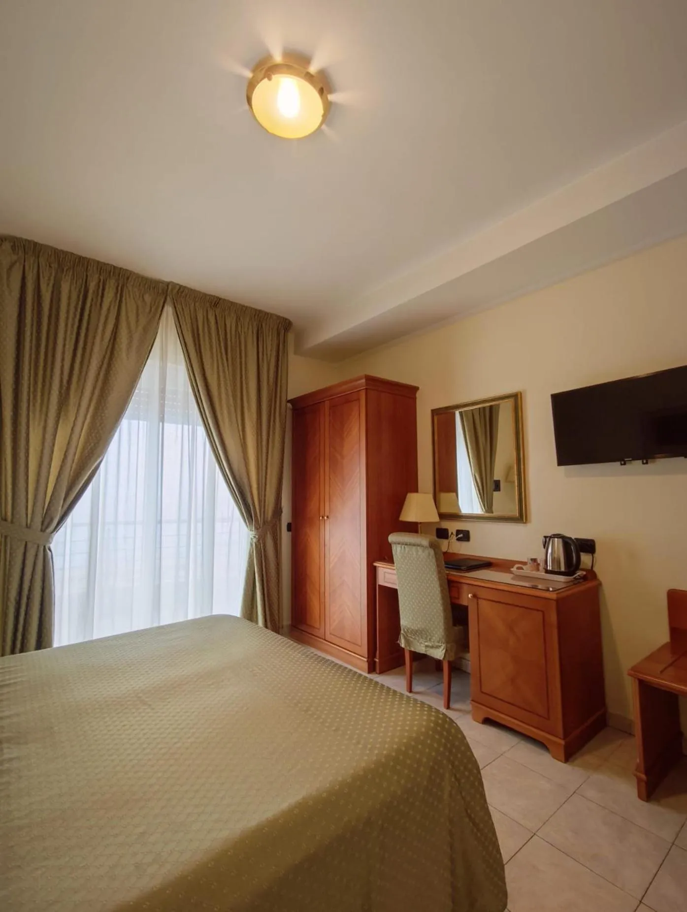 Bed in Grand Hotel Victoria