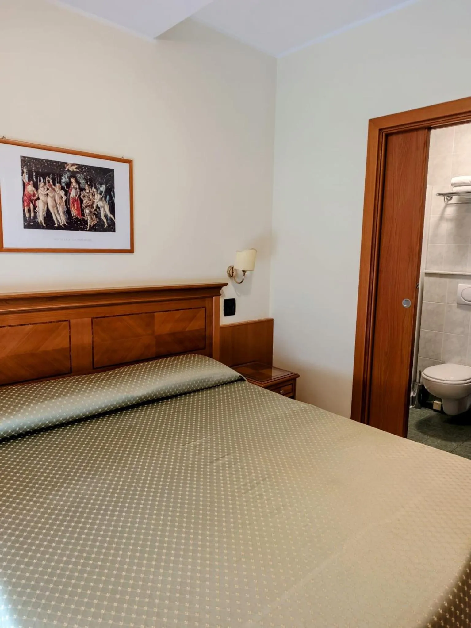 Bed in Grand Hotel Victoria