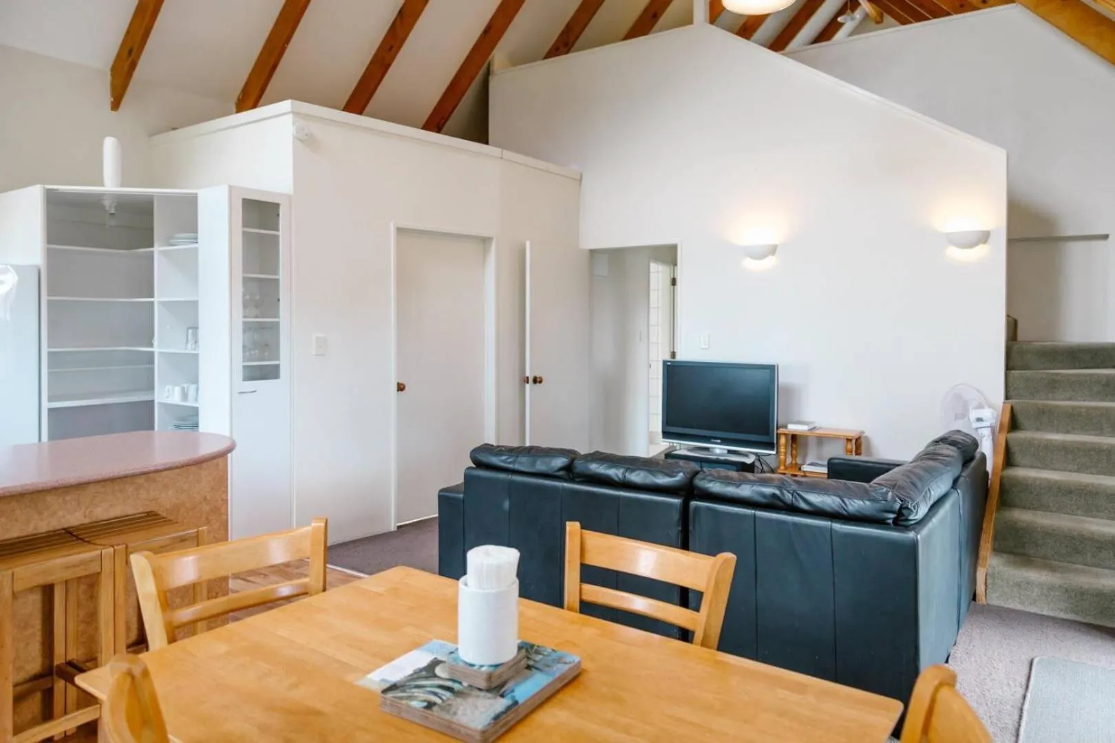 Living room in Comfort Inn Sunset