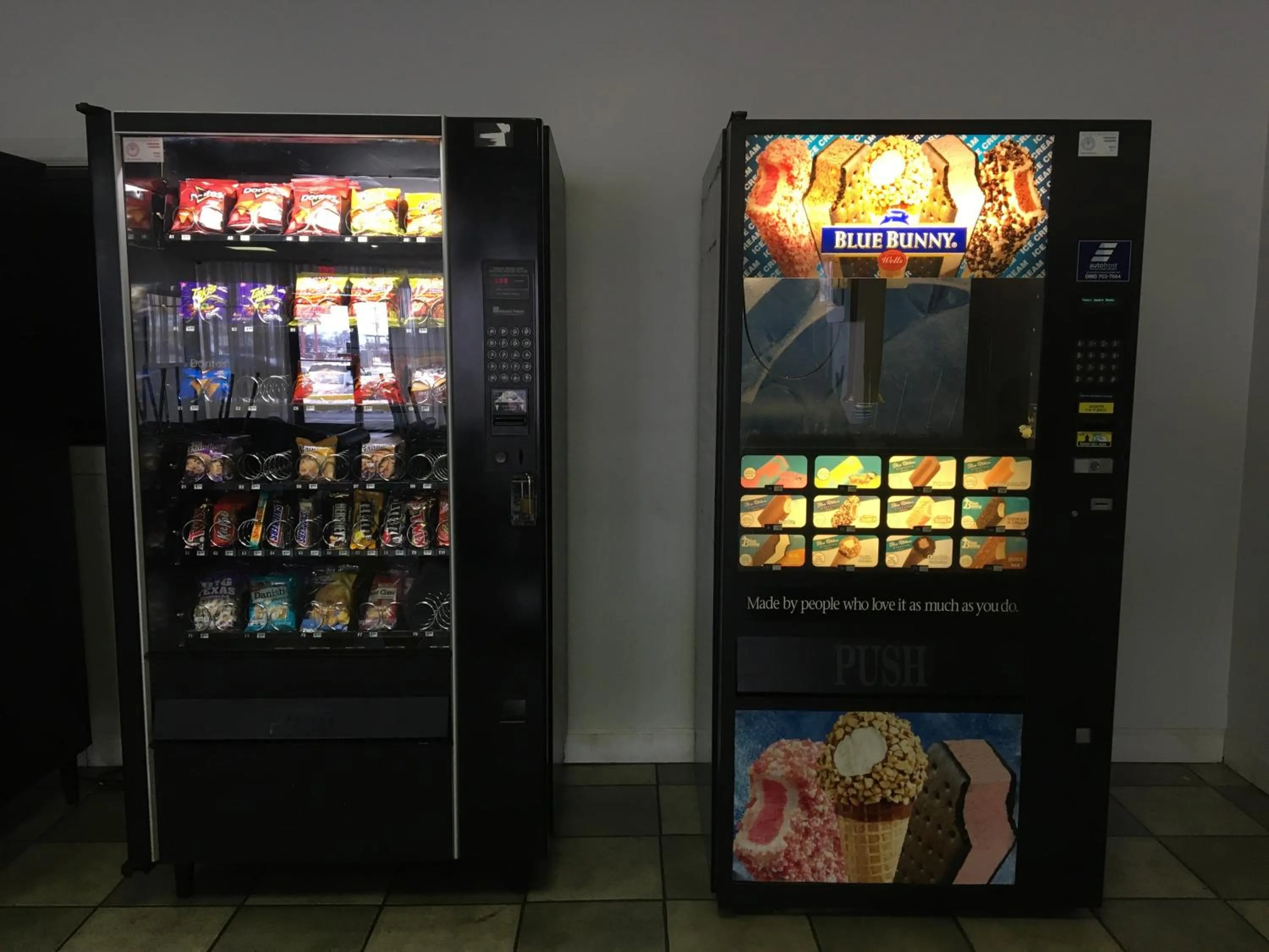 Drinks, Supermarket/Shops in FairBridge Inn Express Melrose Park