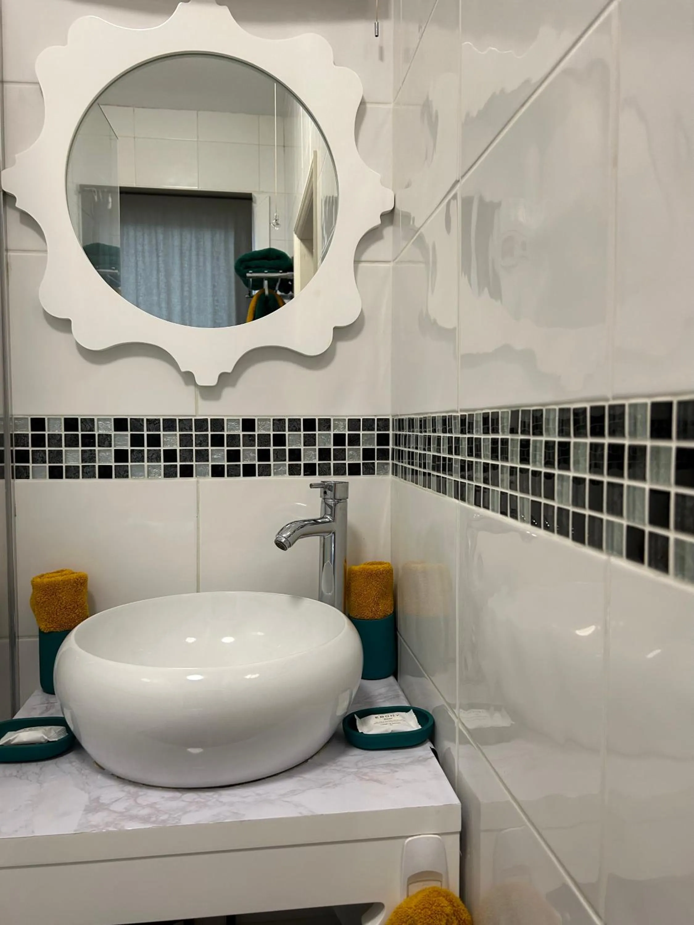 Bathroom in Worth House