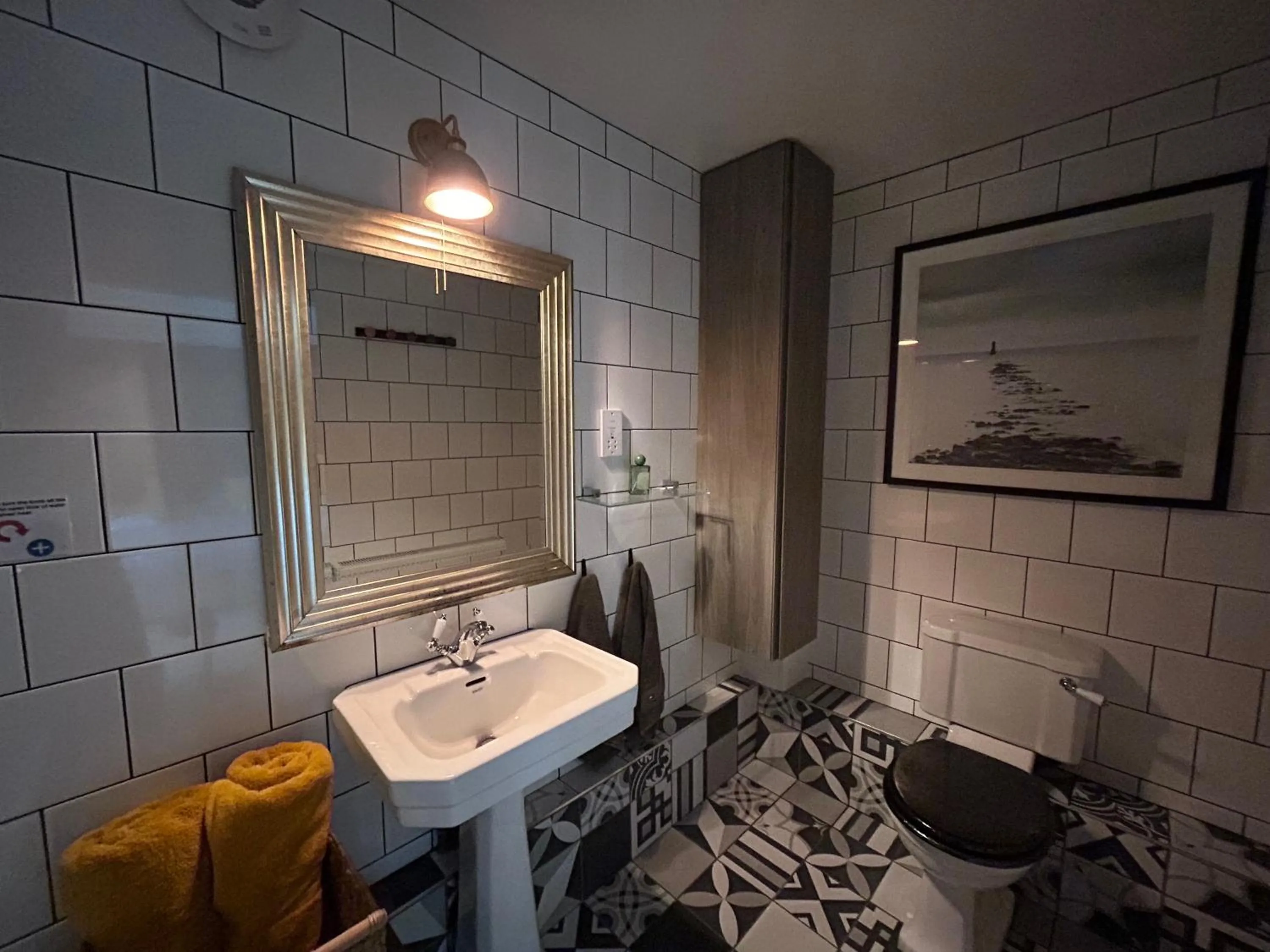 Toilet in Worth House