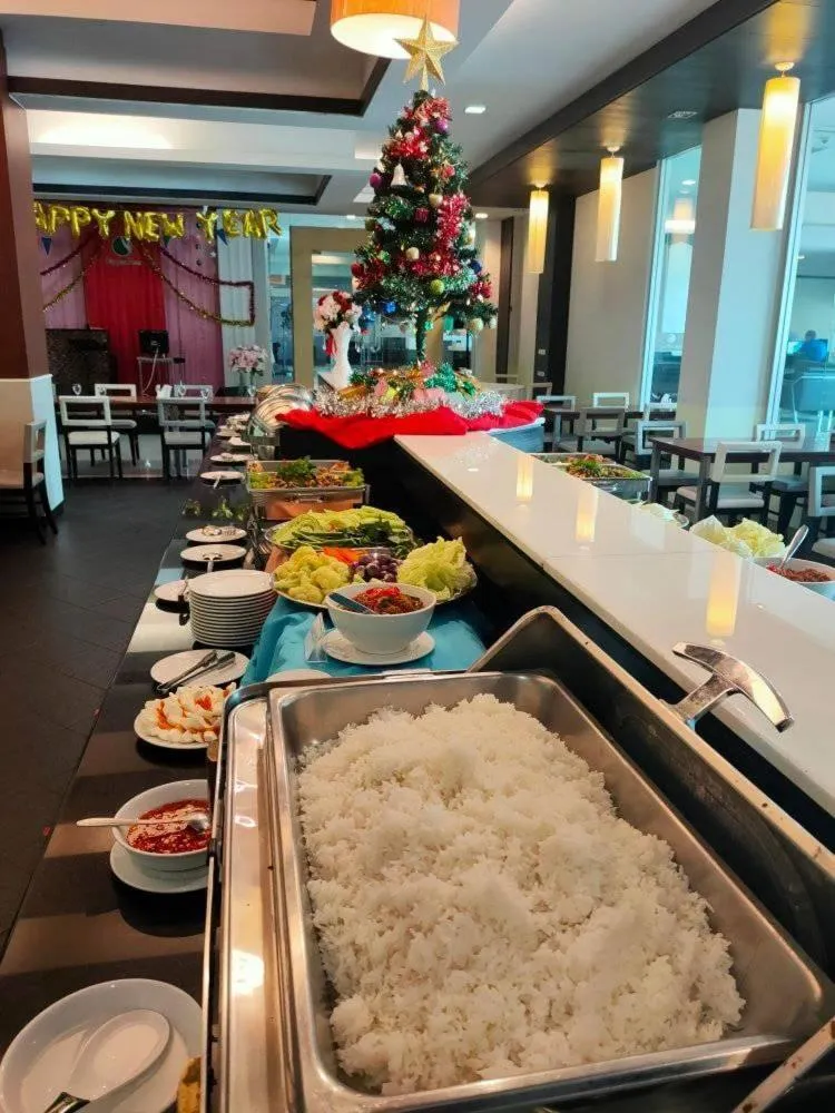 Buffet breakfast in โรงแรม ซิตี้พาร์ค โคราช City Park Hotel
