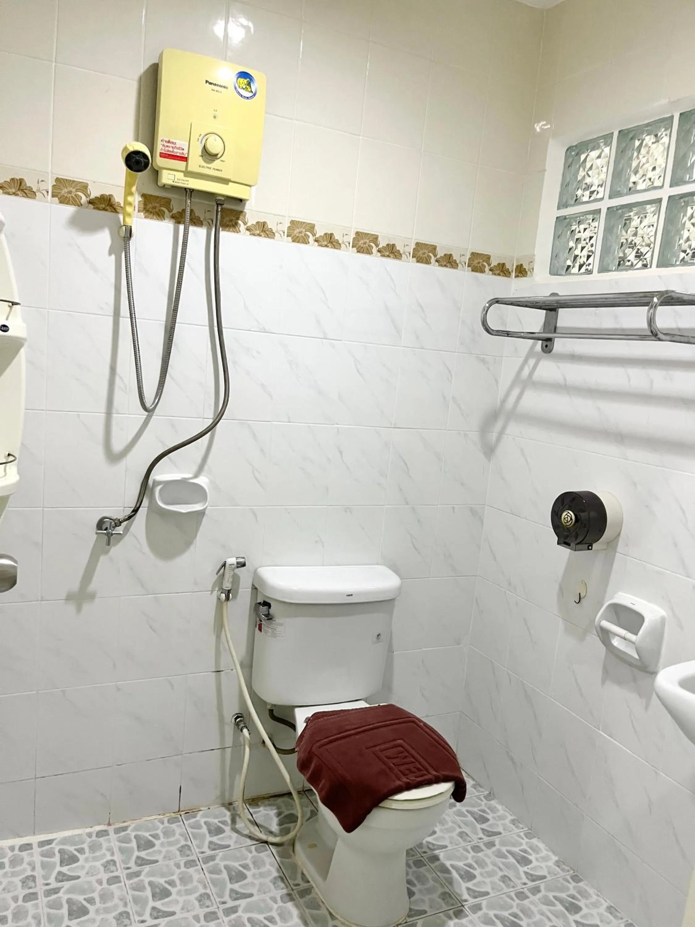 Toilet in Lamai Apartment