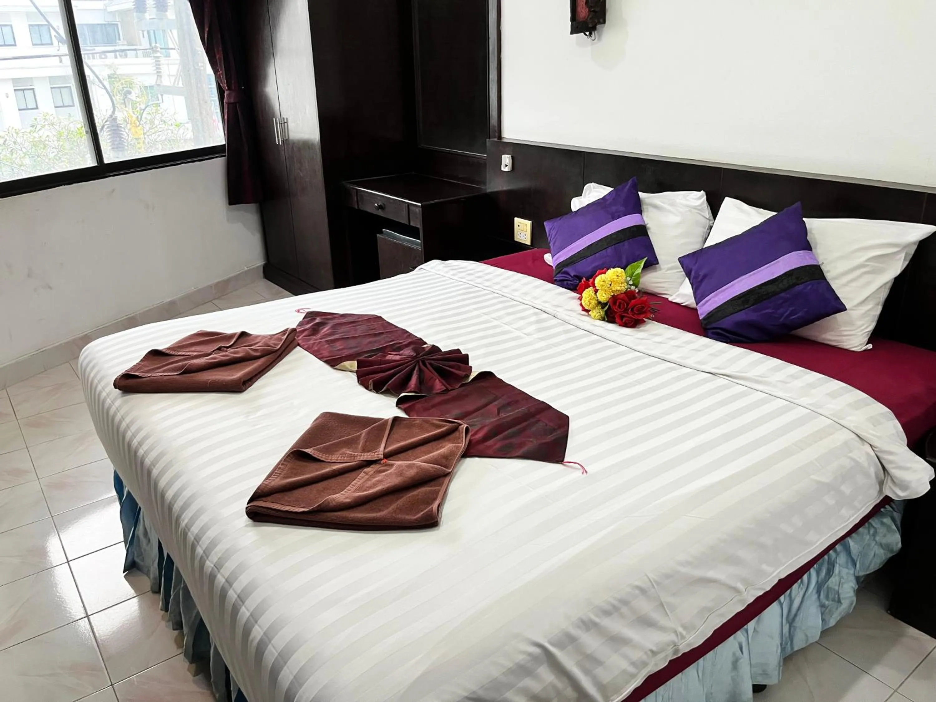 Bed in Lamai Apartment
