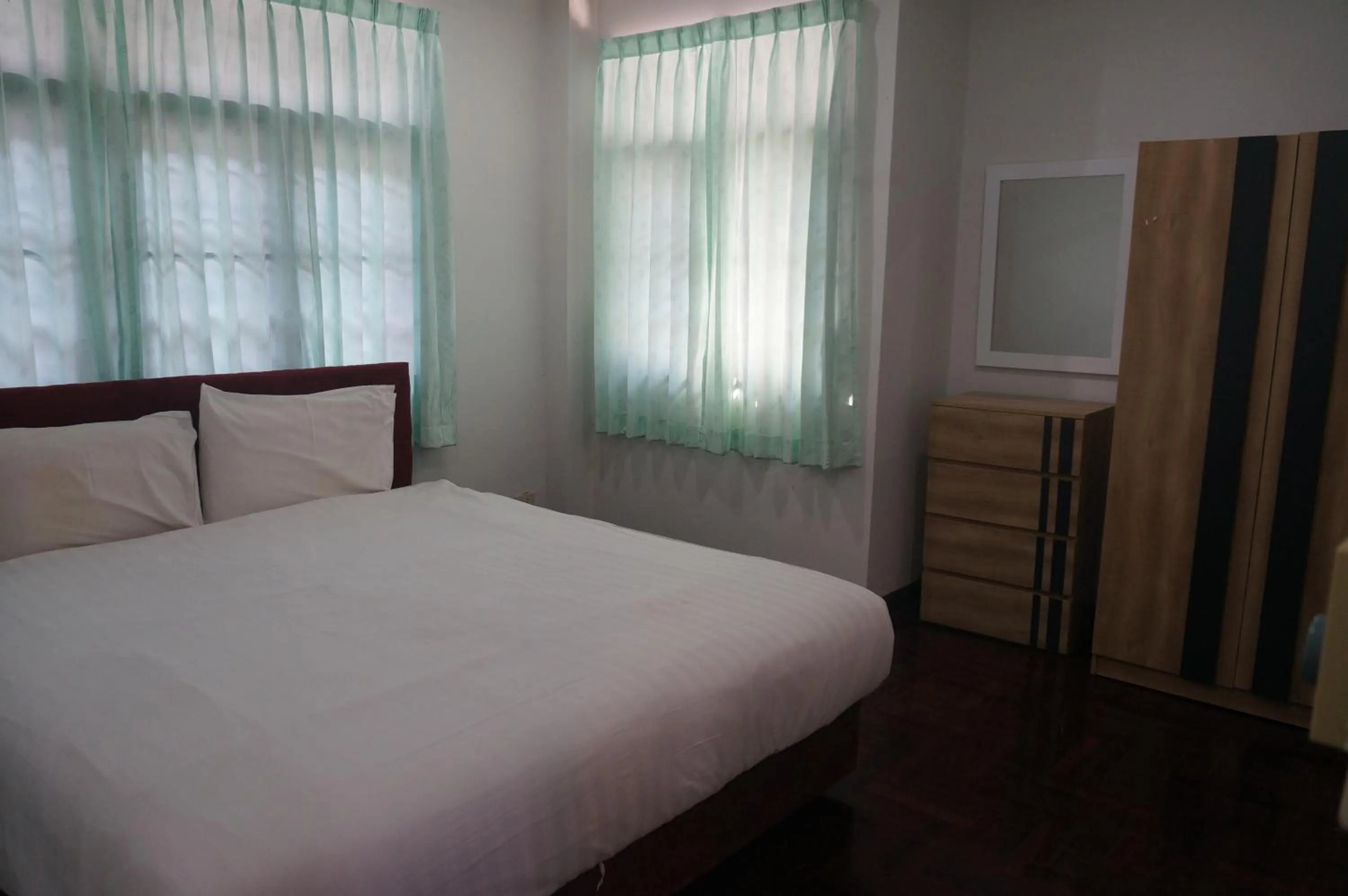 Bed in Lamai Apartment