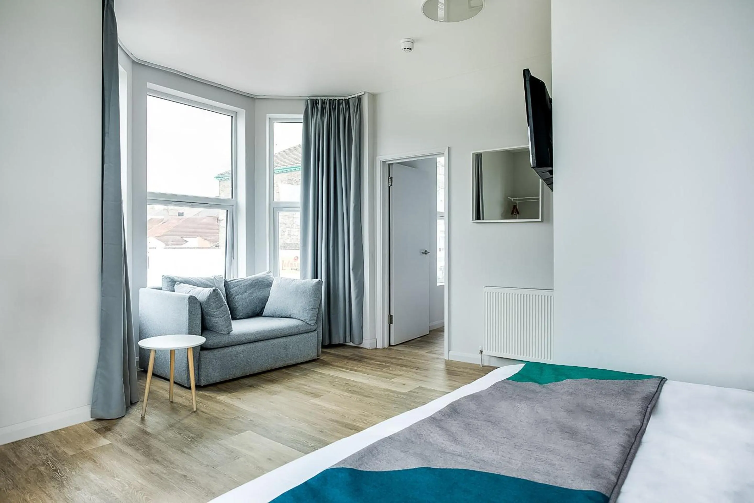 Bedroom, Bed in OYO Studiotel Great Yarmouth - Modern Hotel Apartments