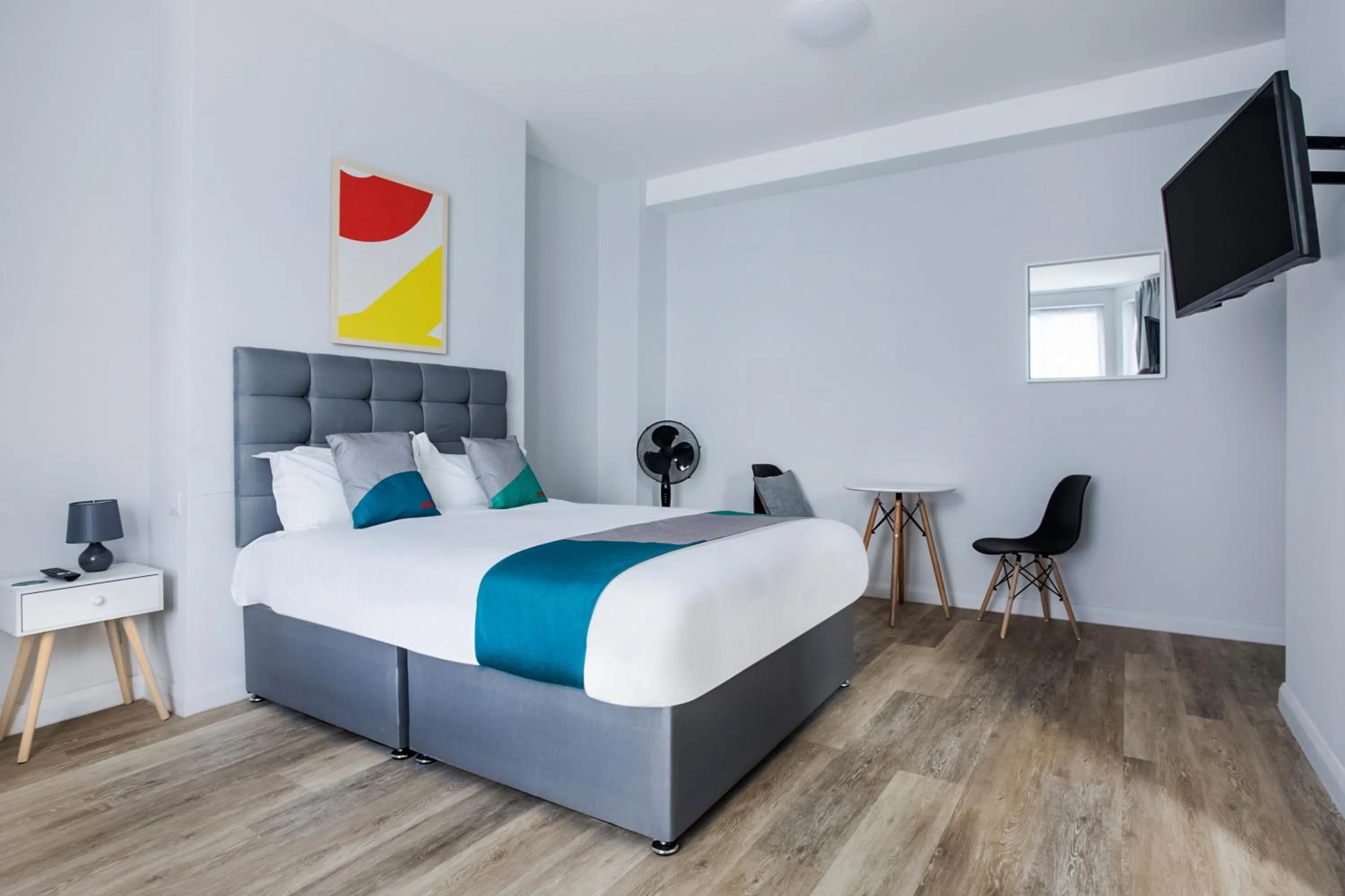 Bedroom, Bed in OYO Studiotel Great Yarmouth - Modern Hotel Apartments