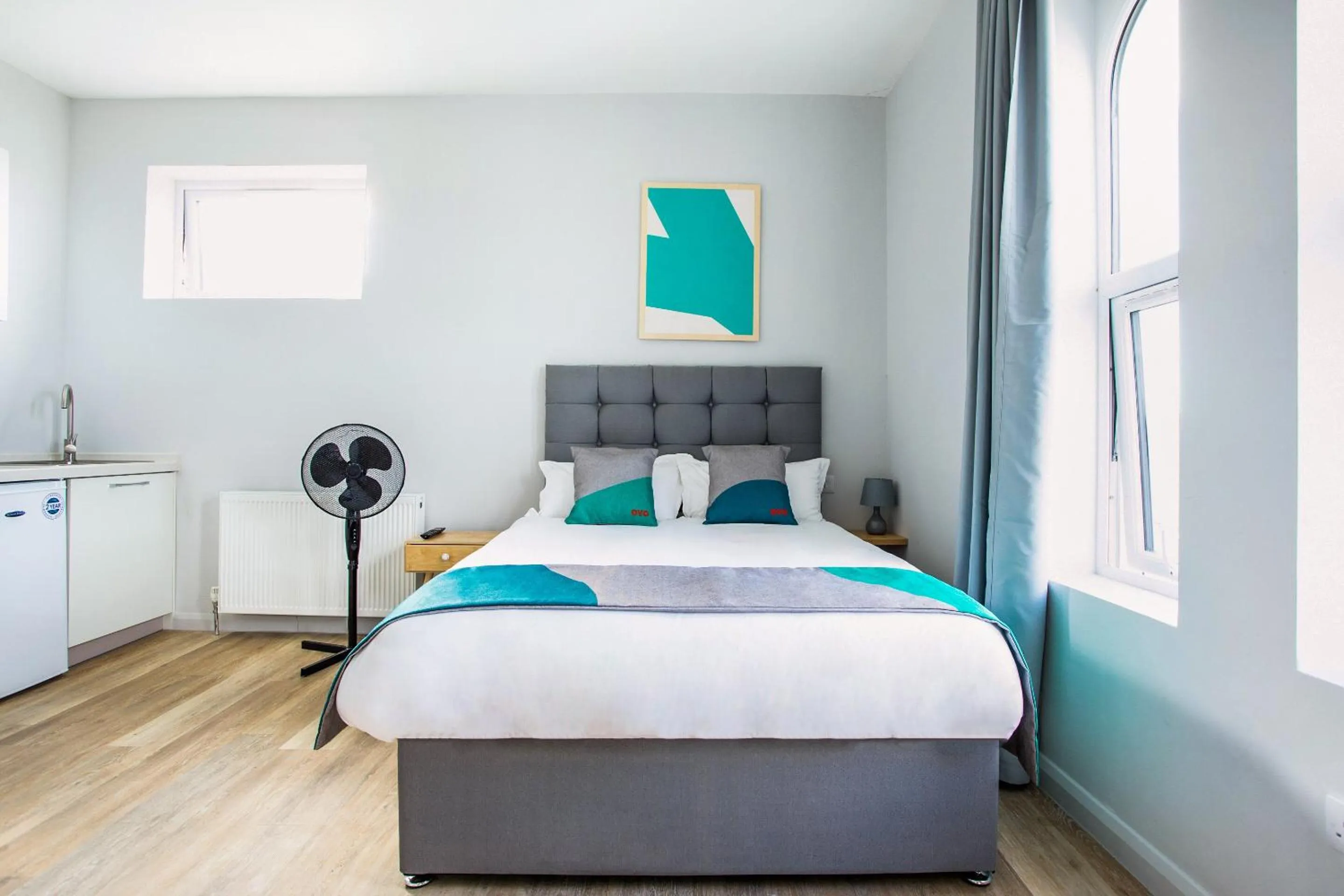 Bedroom, Bed in OYO Studiotel Great Yarmouth - Modern Hotel Apartments