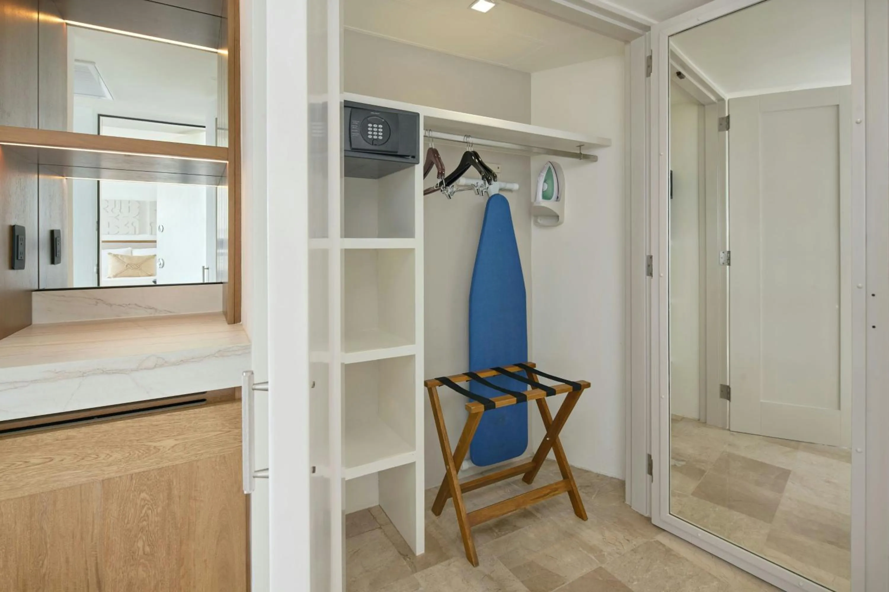 Photo of the whole room in Marriott Puerto Vallarta Resort & Spa