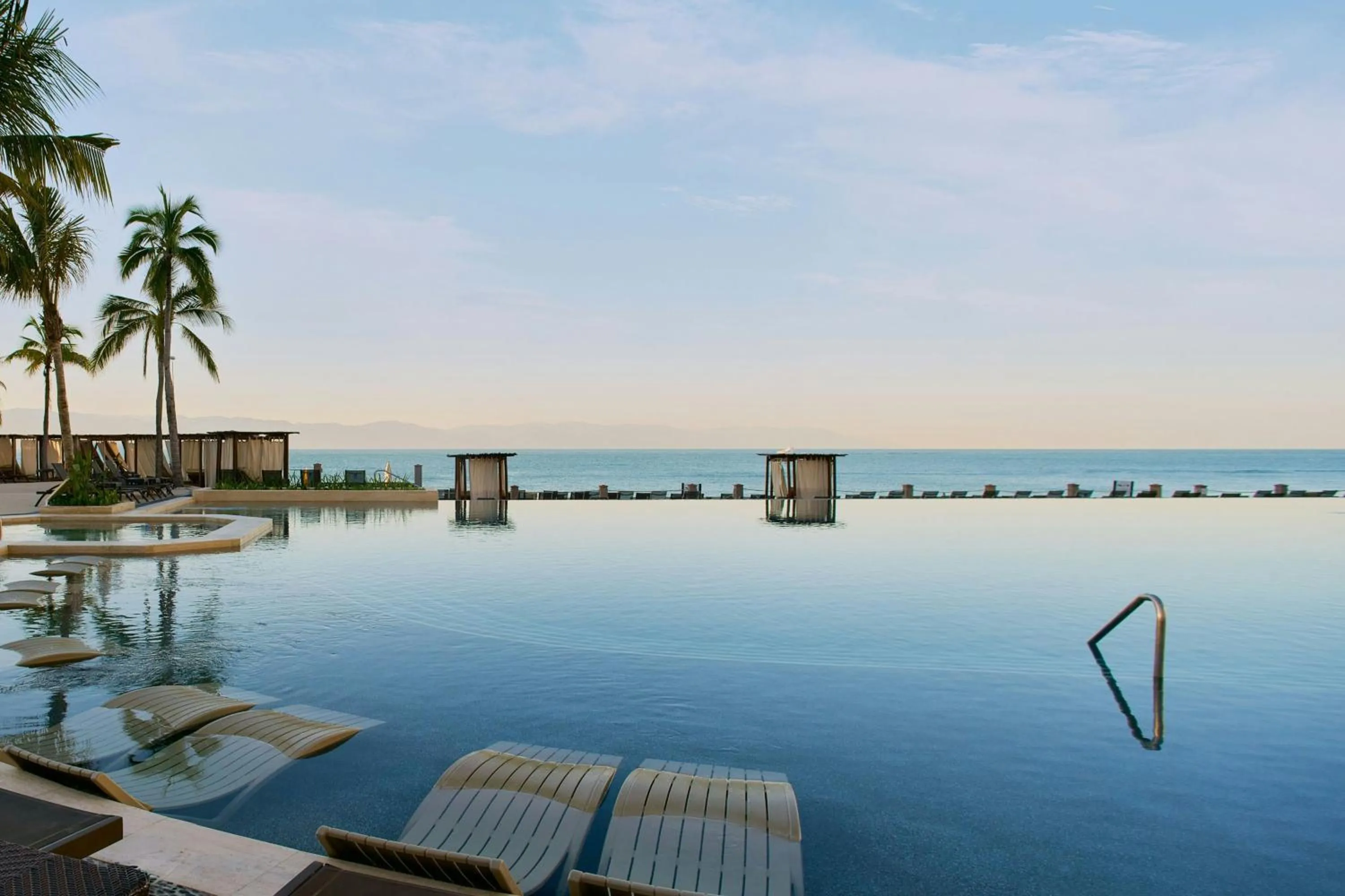 Swimming pool in Marriott Puerto Vallarta Resort & Spa