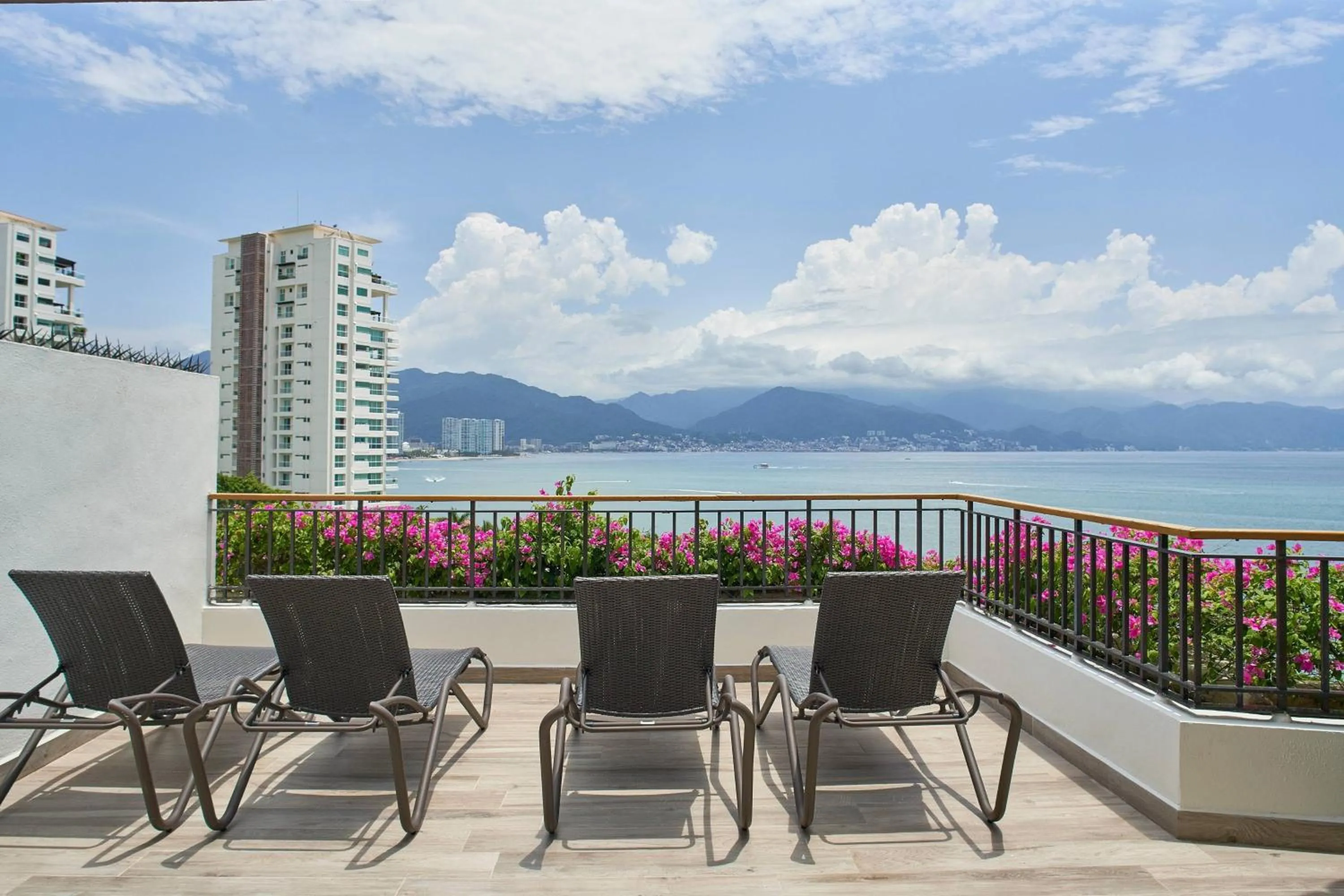 Bedroom in Marriott Puerto Vallarta Resort & Spa