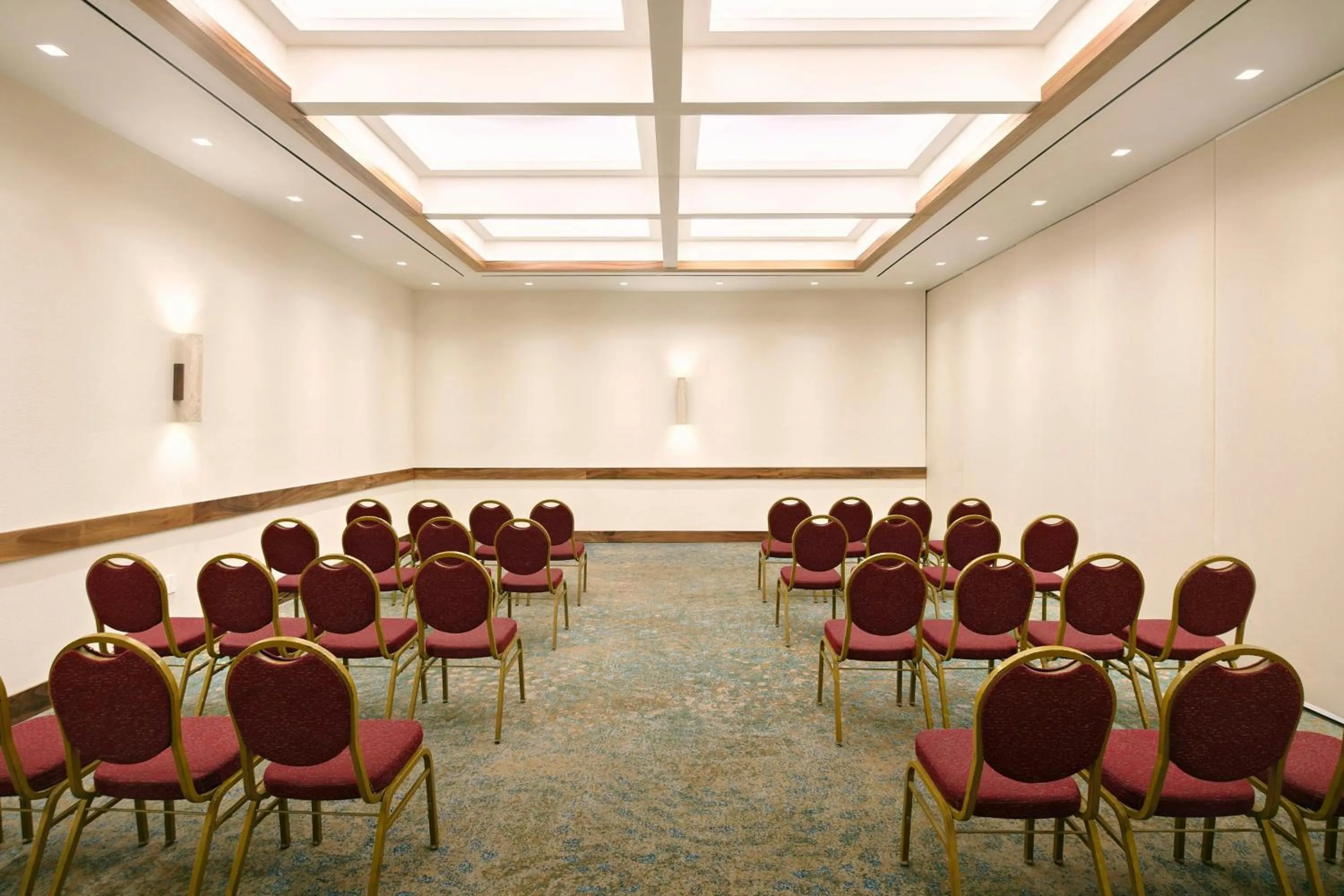 Meeting/conference room in Marriott Puerto Vallarta Resort & Spa
