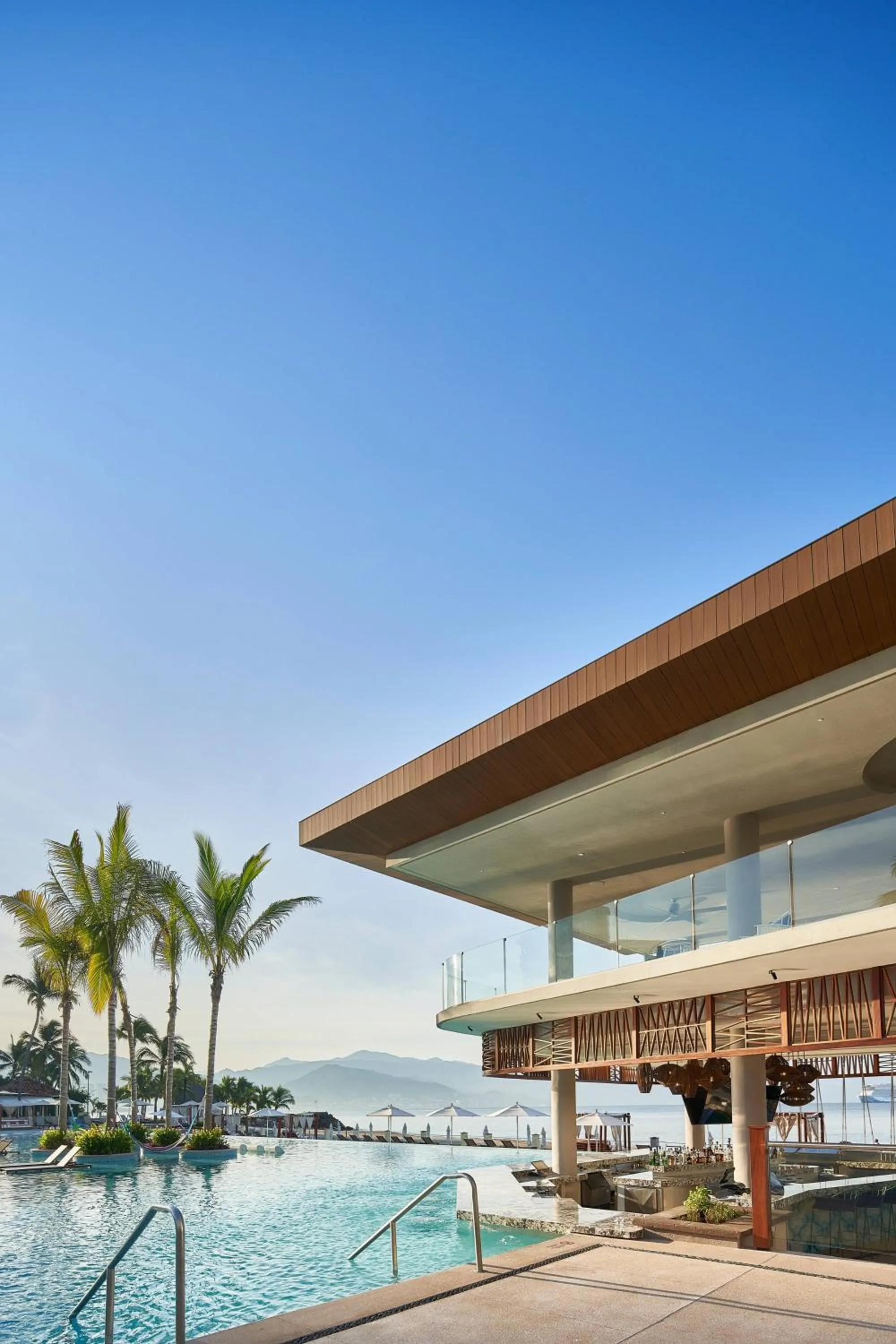 Lounge or bar in Marriott Puerto Vallarta Resort & Spa