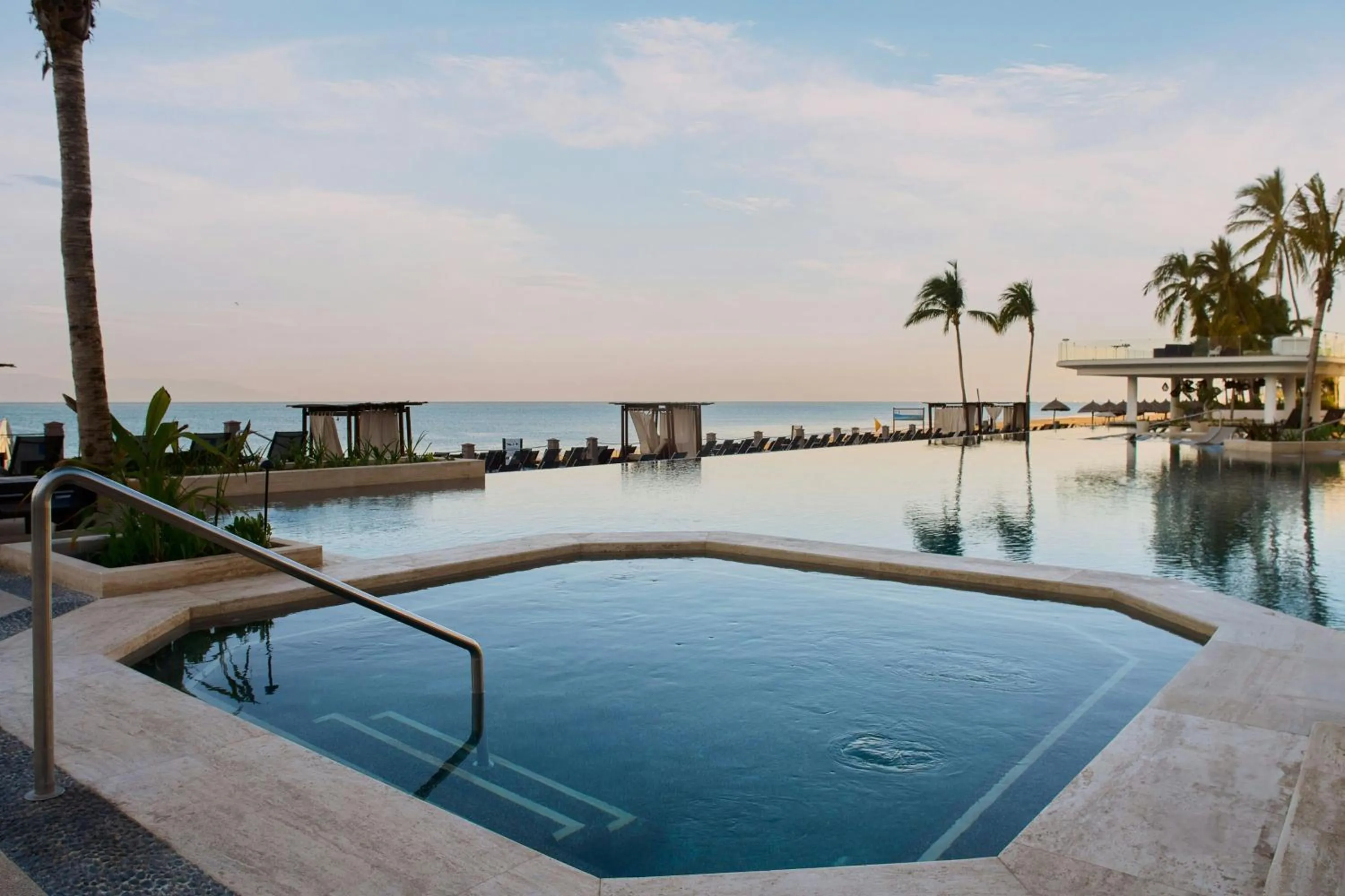 Swimming pool in Marriott Puerto Vallarta Resort & Spa