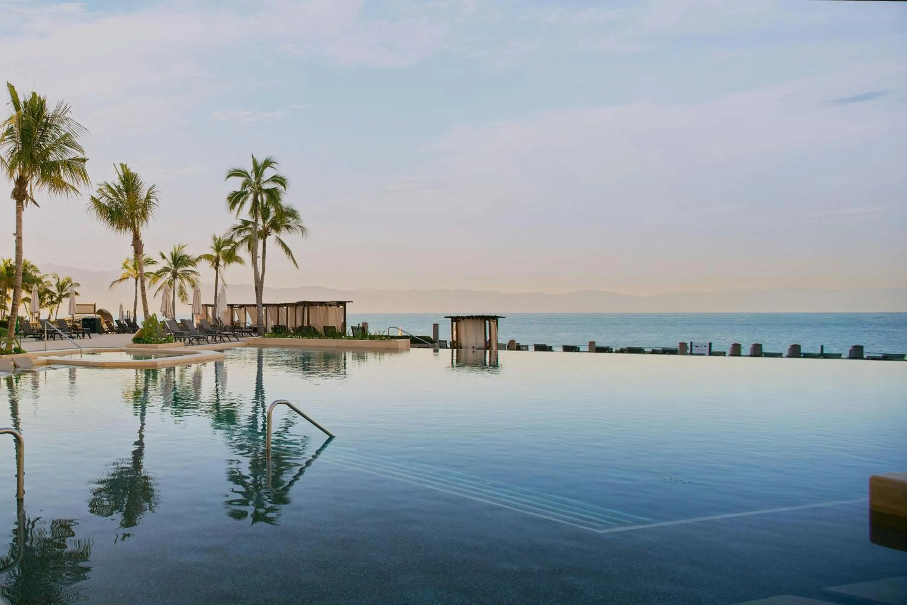 Swimming pool in Marriott Puerto Vallarta Resort & Spa