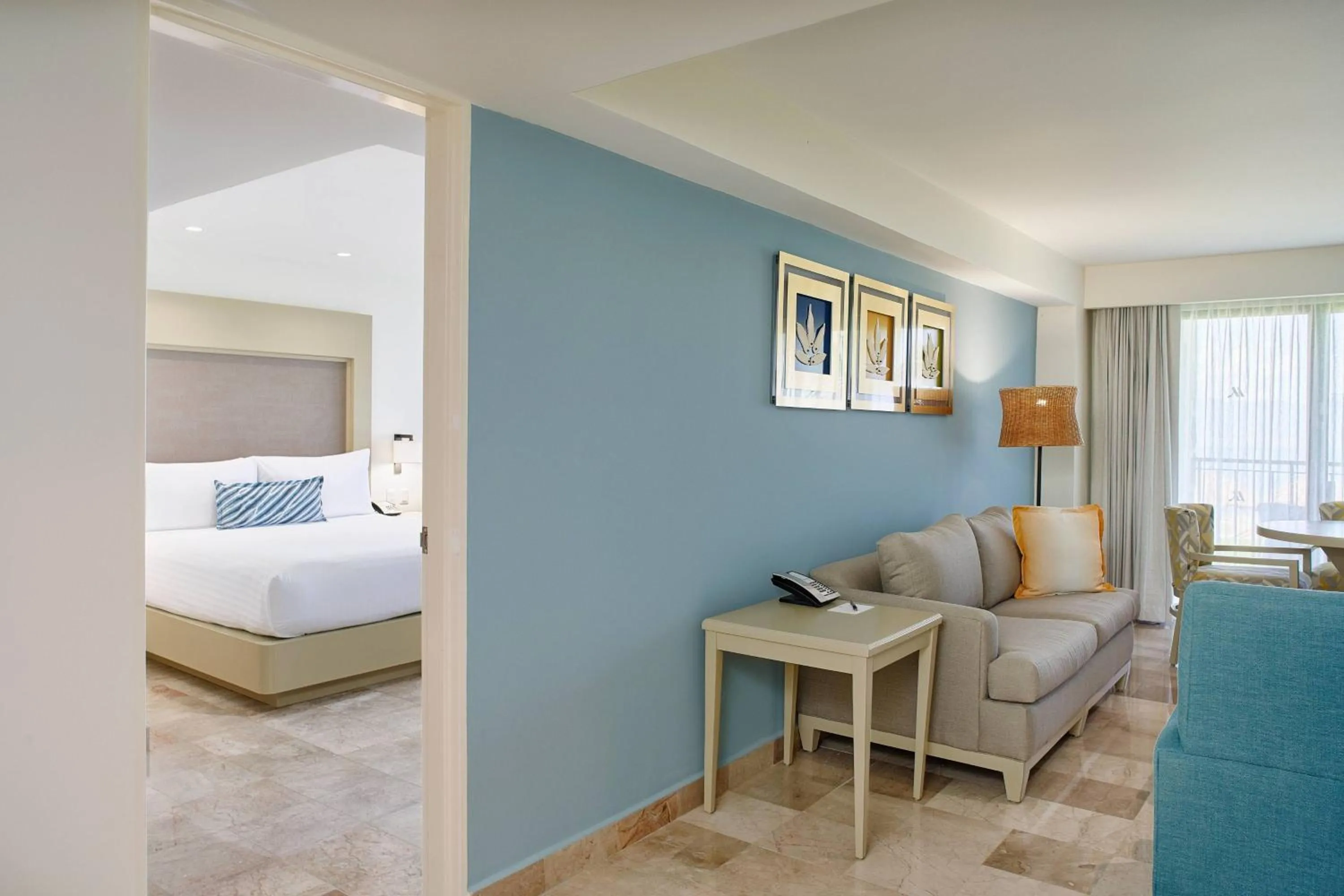 Bedroom, Bed in Marriott Puerto Vallarta Resort & Spa