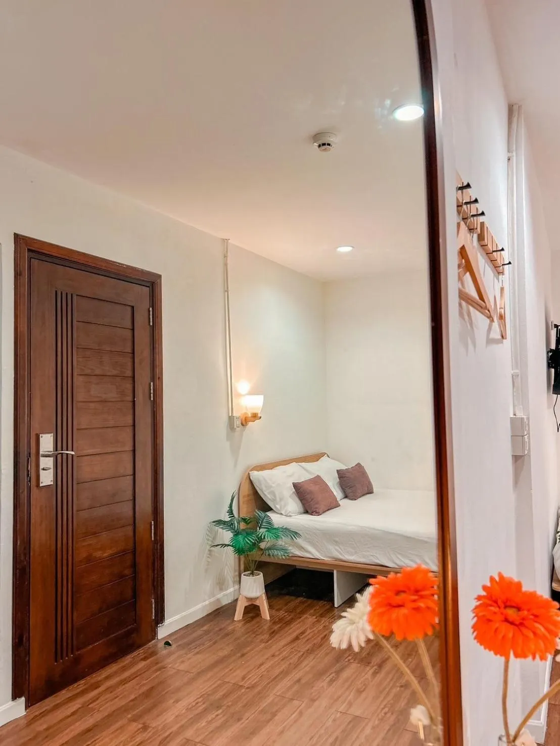 View (from property/room), Bed in Click Hostel