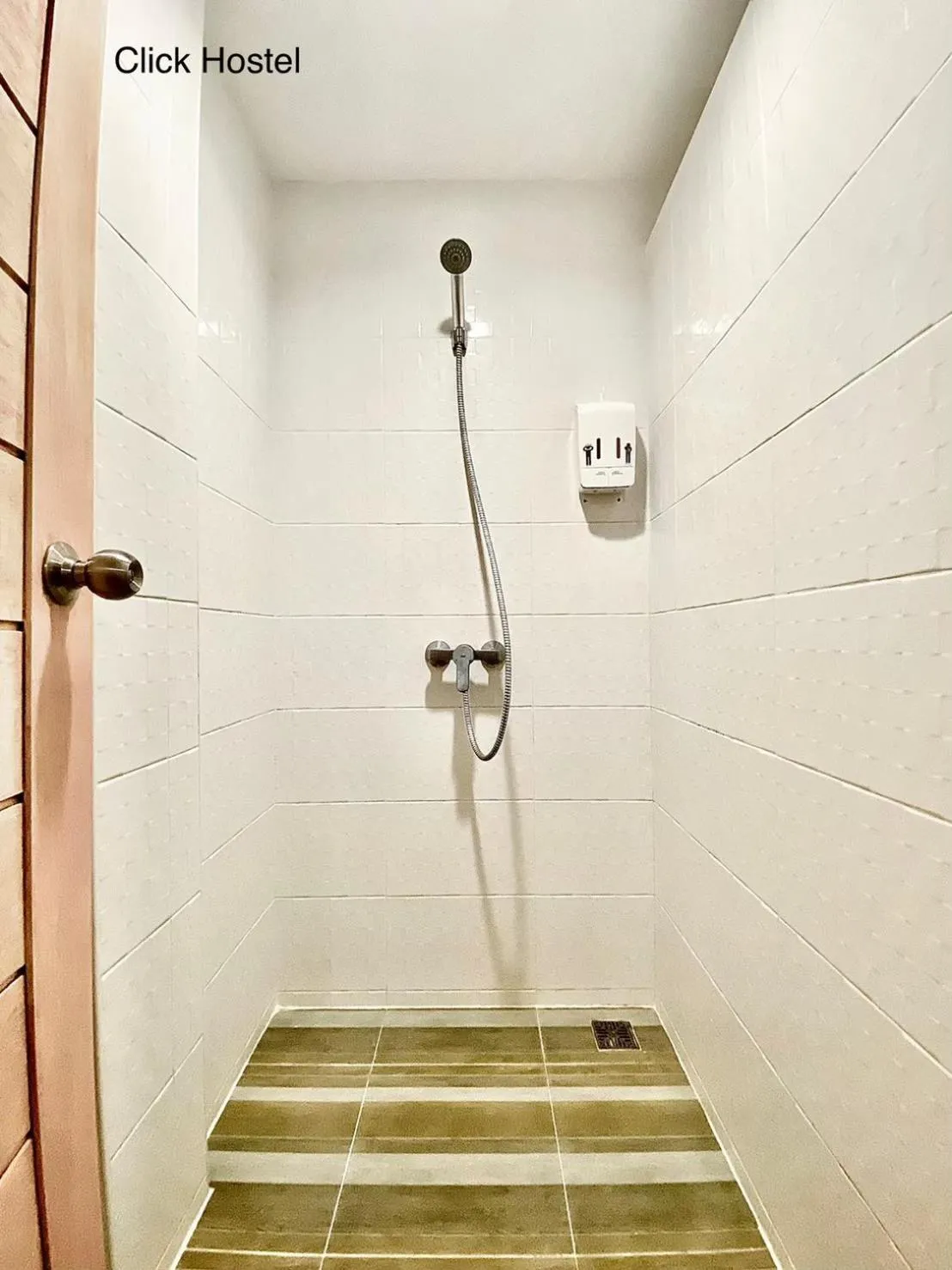 Shower in Click Hostel