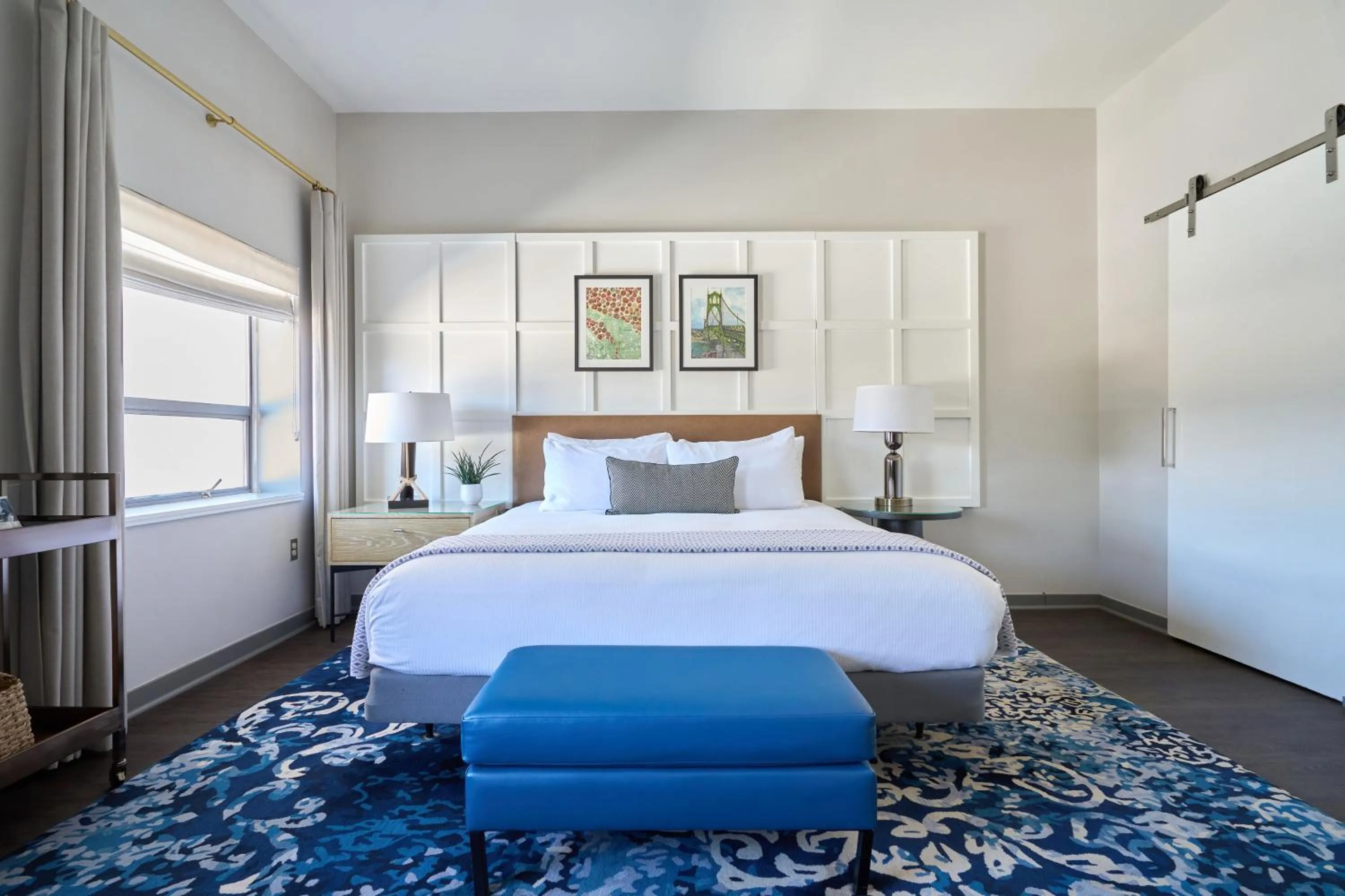 Bed in Heathman Hotel