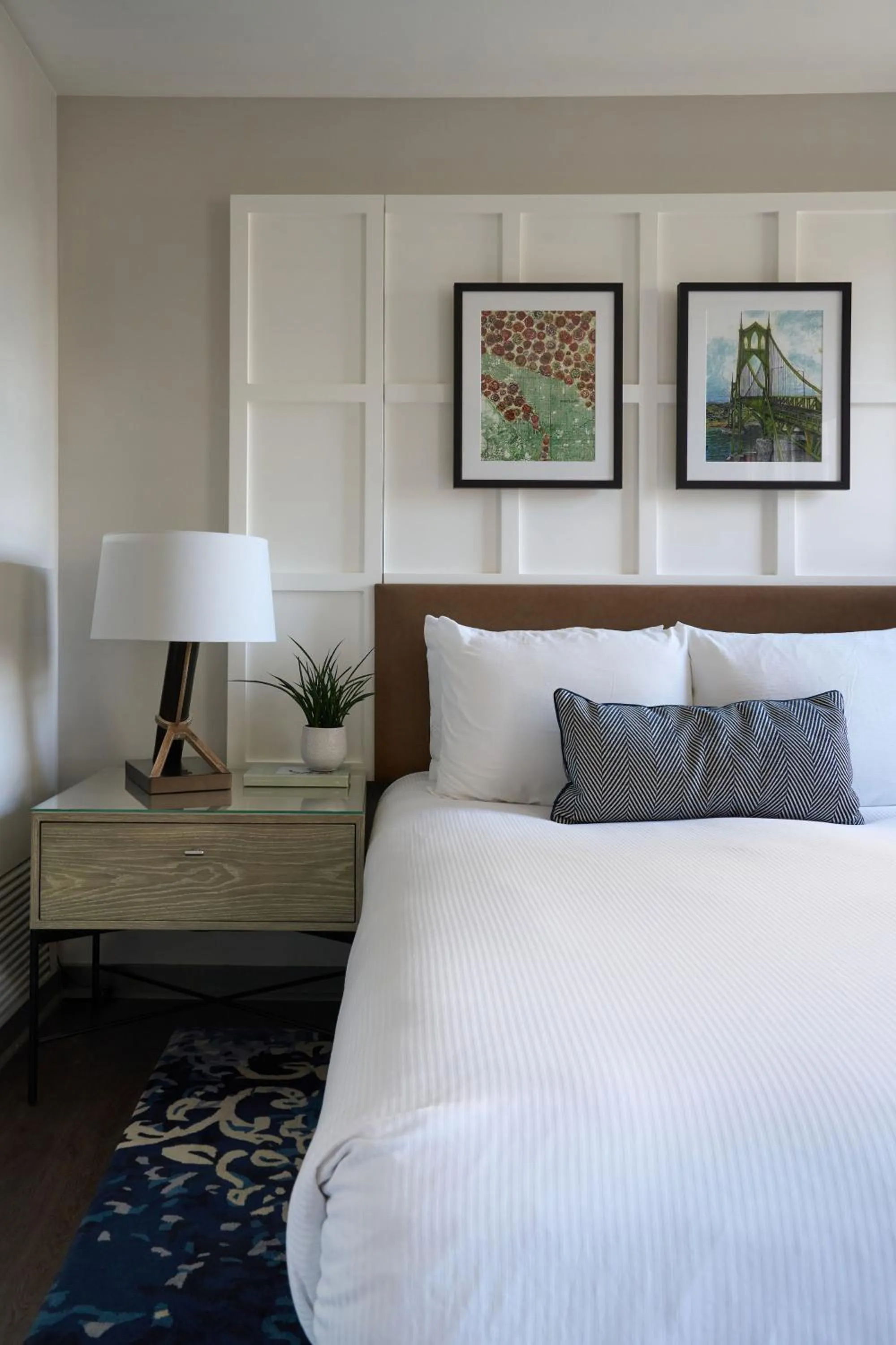 Bed in Heathman Hotel