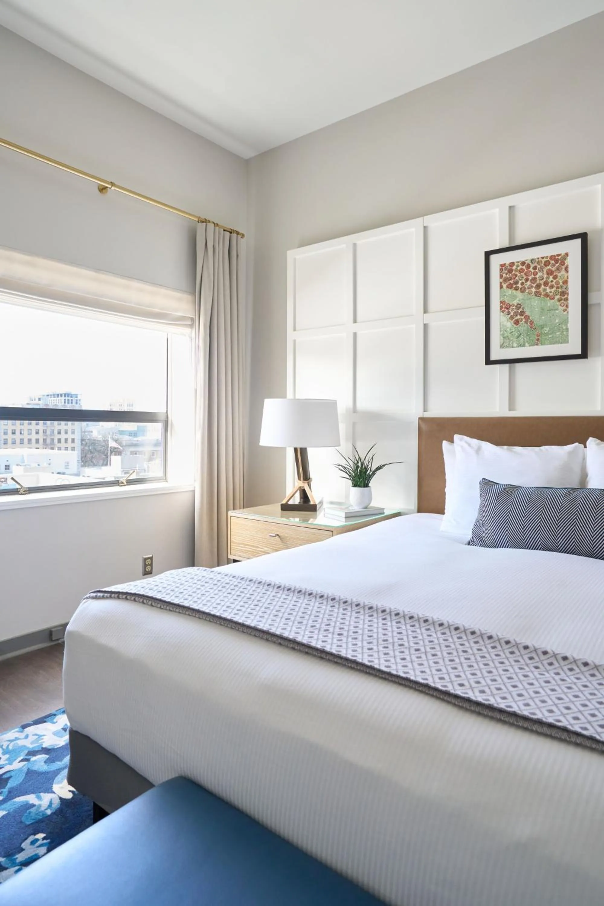 Bed in Heathman Hotel