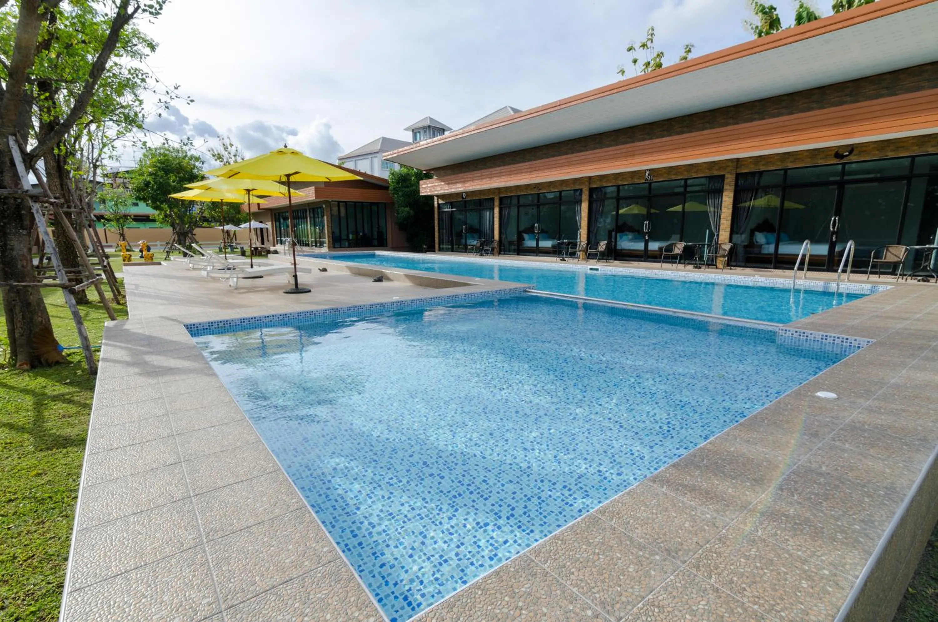 Pool view in Golf Inn Resort